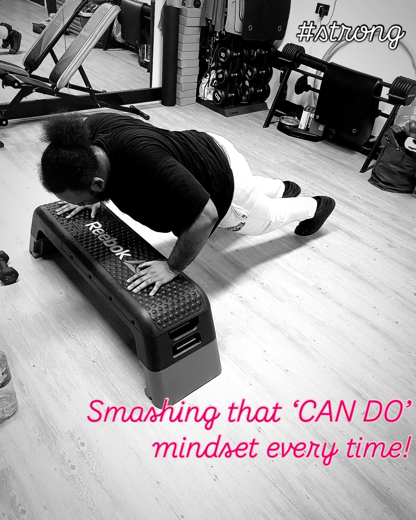 ‘Take your life off pause’... #keepitmoving Don’t wait for the perfect moment to do what you need to do, tomorrow may not come so live for today and build for the future! #personaltrainer #inspiration #movingforward #inspirationalquotes #slaying #slayinyourlane #believeinyourself #standstrong #strongissexy #selflove #healthy #muscle #fitness #weightlose