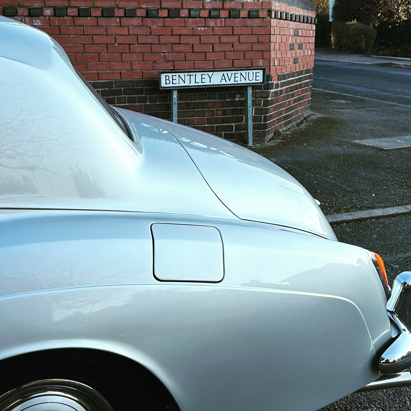 Our Bentley on Bentley Avenue!
#lentonlimousines