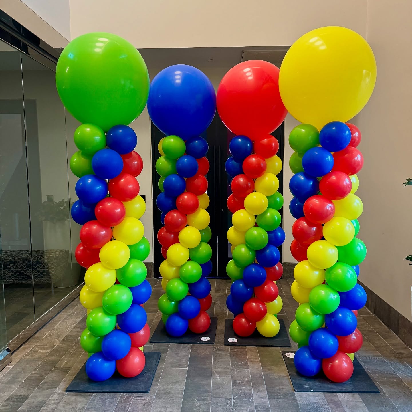 Elevating the party with a classic balloon column! ๐ #ballooncolumn #classicballooncolumns