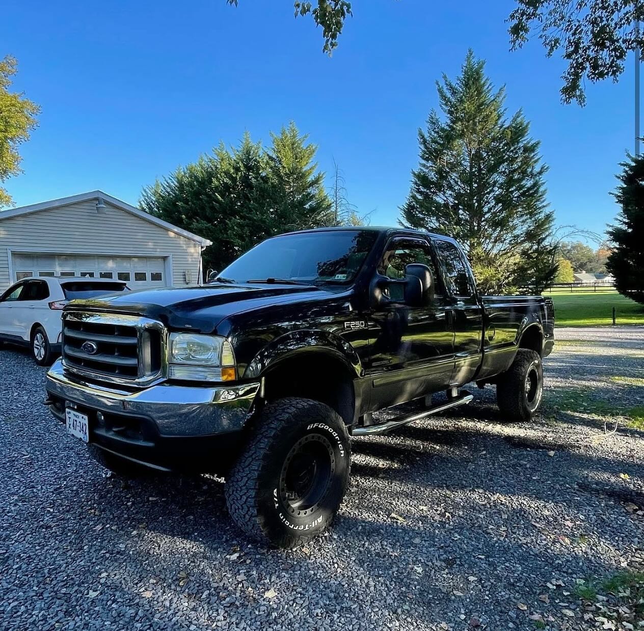 Our client opted for the budget package with paint correction added onto their detail leaving this f250 looking brand new
