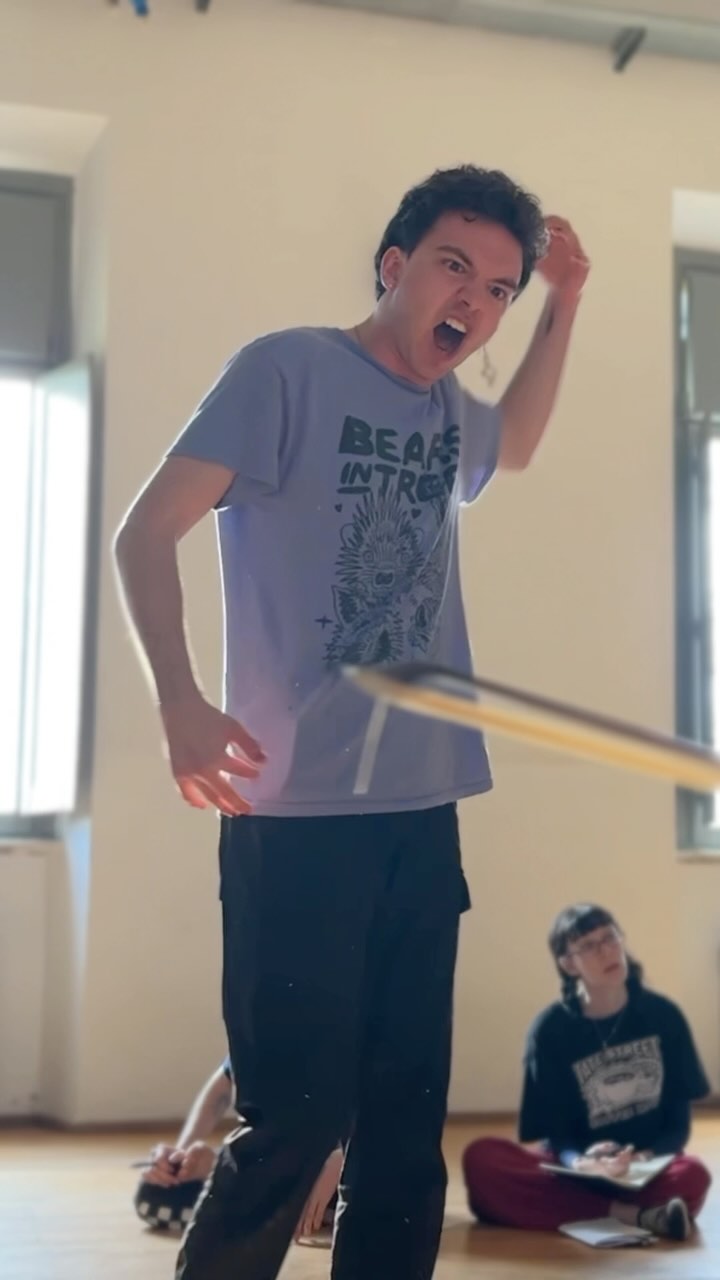 This week our theatre students had the opportunity to experience the full vocal potential while working with Kevin Crawford, founding member of the Roy Hart Theatre Company and renowned musician Caroline Boersma.
#accademiadellarte #ada #studentlife #studyabroad #adalife #adaarezzo #performingarts #theatre #physicaltheatre #voice #italy #arezzo #actorslife