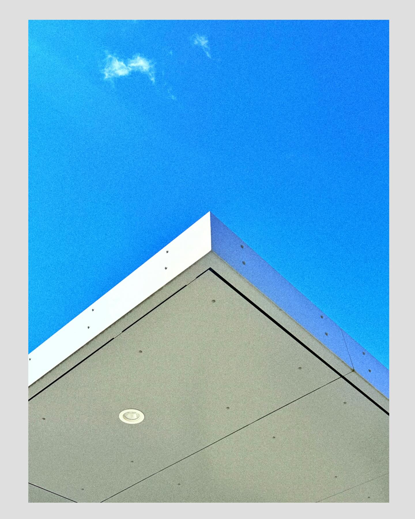 #house #bluesky #retroaesthetic #photography #love #travel #photooftheday #instagood #beautiful #minimalistic #architecture #landscape #filmsimulation #picoftheday #art #photo #instagram #like #ig #sunset #life #travelphotography #follow #sky #beauty #bluesky #plattenbau