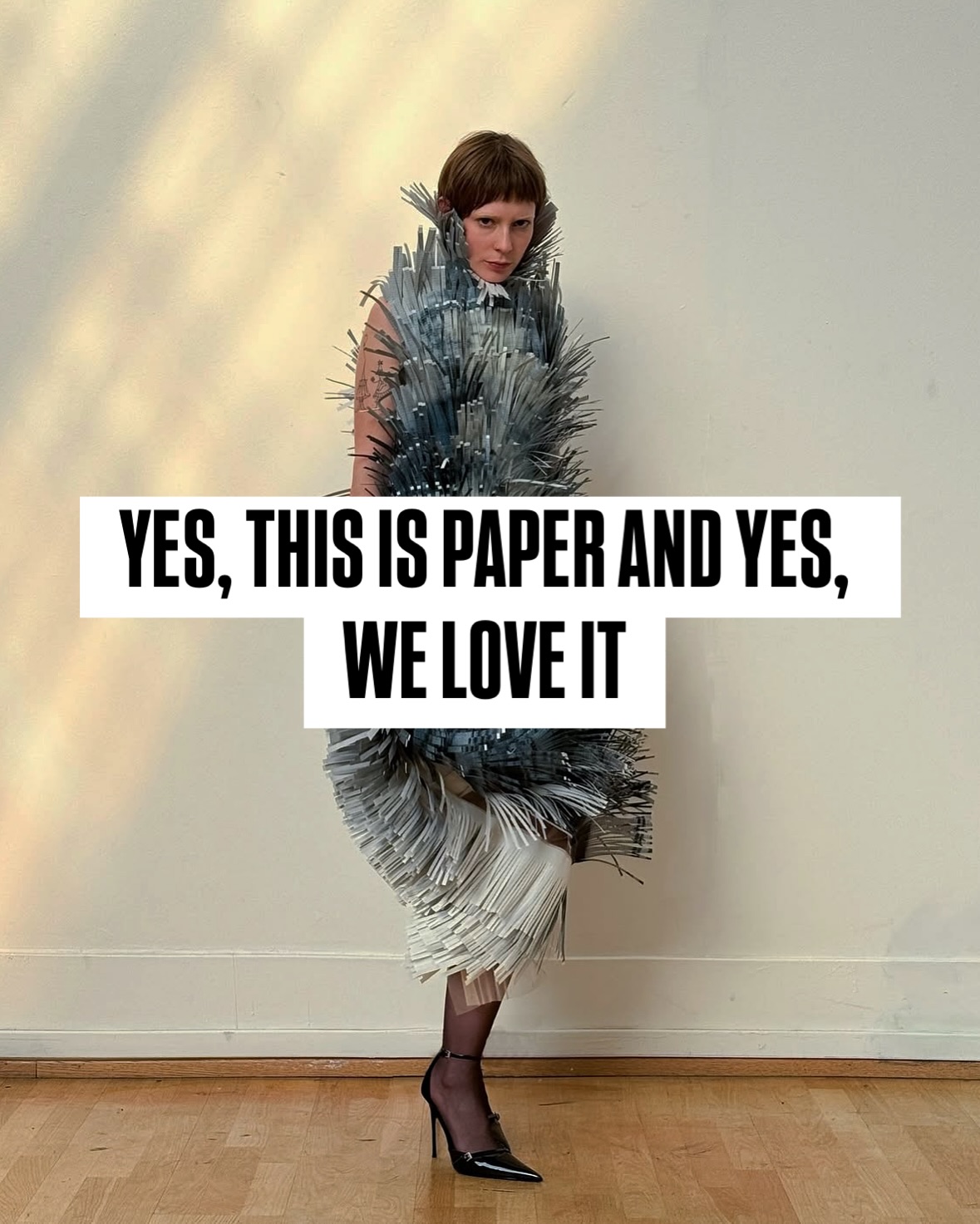 A Paper Dress 🗒️👗 - Studying their MAs in Fashion design at @HeadGeneve, designers @hippolyte_lprt & @buzzbapt (Hippolyte Laporte & Baptiste Blanchard) - have created a sculptural garment made entirely of paper, allowing the production of a clothing piece that exudes a certain “shredded” aesthetic. Workshopped by @tutia_schaad.
Its beauty is unique and similarly to the works of @IrisVanHerpen, holds its own structural integrity as a piece of clothing and simultaneously as wearable art.
We love it and can’t wait to see more from these seriously up-and-coming designers!
@HEADGENEVE @HEADFASHIONDESIGN
#HEADGENEVE #FASHIONDESIGN #FASHION #PAPER #PAPERDRESS #ART #SCULTPURE #IRISVANHERPEN #WEARABLEART #FASHIONDESIGNER #EMERGING #MAFASHION #CREATIVE #ASTHETIKMAGAZINE #EXPLORE #VIRAL #SPOTLIGHT #EMERGINGDESIGNER