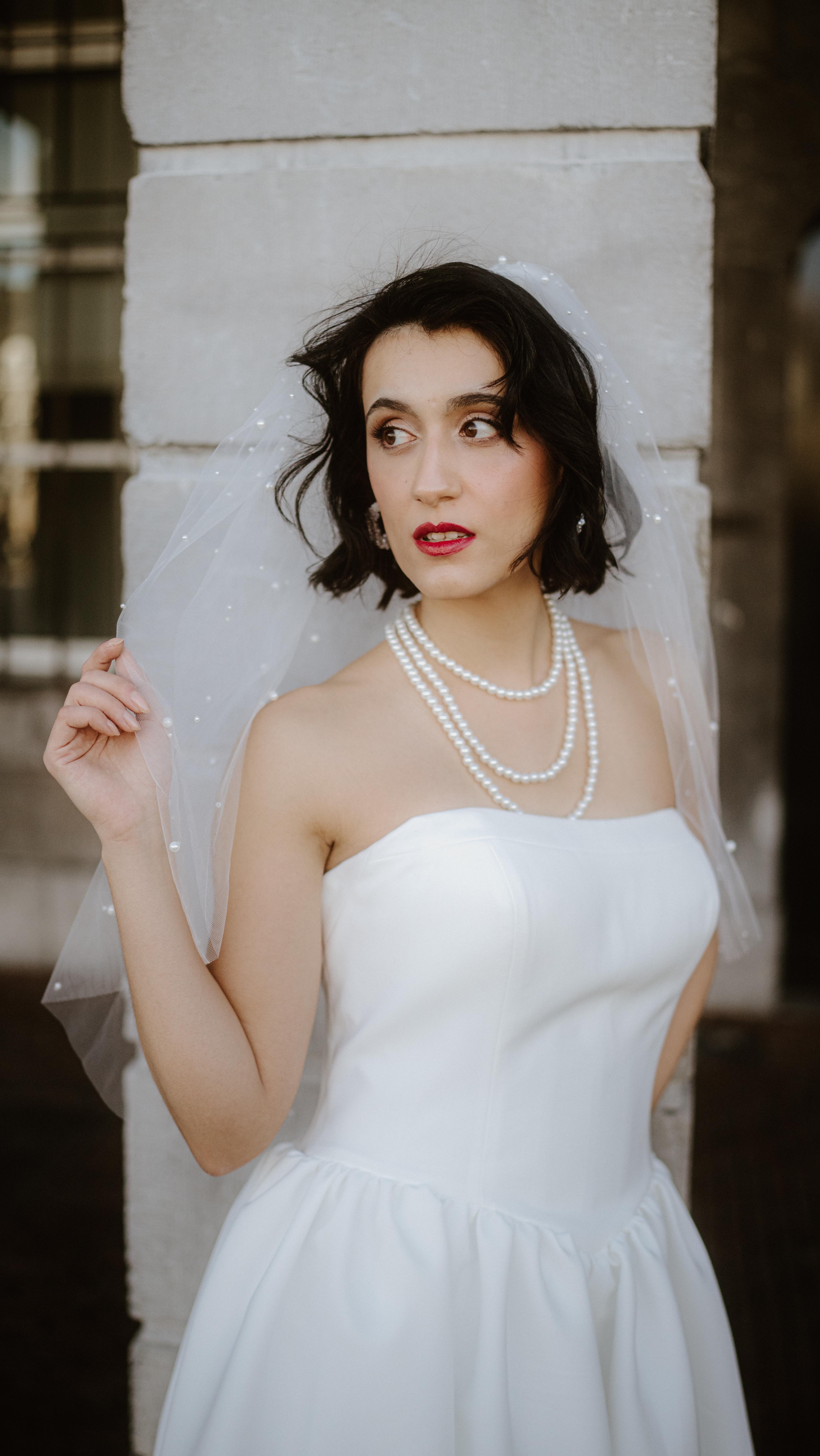 Not Your Typical Bride 🤍🔥
modern, edgy, einbisschen Drama und ein Hauch von Fashion✨ Ich hatte einfach Lust, mich mal anders auszuprobieren und diesen Fashion-Vibe in die Hochzeitswelt zu bringen. Ich liebe Brautmode und Bräute 🫶🏻
Sorry, Bräutigam – heute steht die Braut im Spotlight. 😏🔥
Photographer: @beegraphy.de
Videographer: @thoselittlethings.de
Styling: @bridesbymareike
Bridal dress: @brautnest
Bride: @cecilinee
#BridalButMakeItFashion #FashionBride #ModernWedding #EditorialVibes