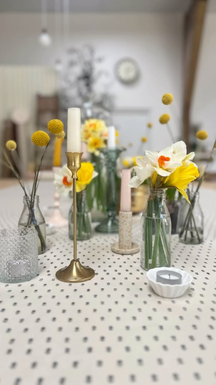 Our spring tablecape- easy & cheap to recreate, the flowers cost just £10, the white muscari bulbs £15 and both are also dotted around the room… We used a range of reused jam jars and some home and charity shop candlesticks… you could easily add blossom branches and catkins branches from the garden for extra height, a simnel cake under the closh - which isn’t an expensive cake dome but a wonky glass garden closh… you can get or make a simple cake plate for less than £10… it’s easy once you know - once you know, you know. Join us for tablescaping and many more ‘making beautiful simple’ workshops at www.theconstantmaker.com
