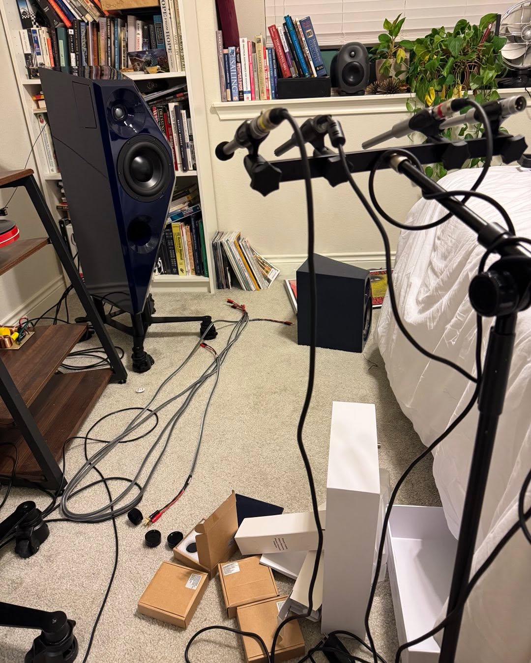 4 mic testing of the Waterloo Micro and Wellington tower come say hi room 580 at Axpona @austinartistspotlight @austinartists