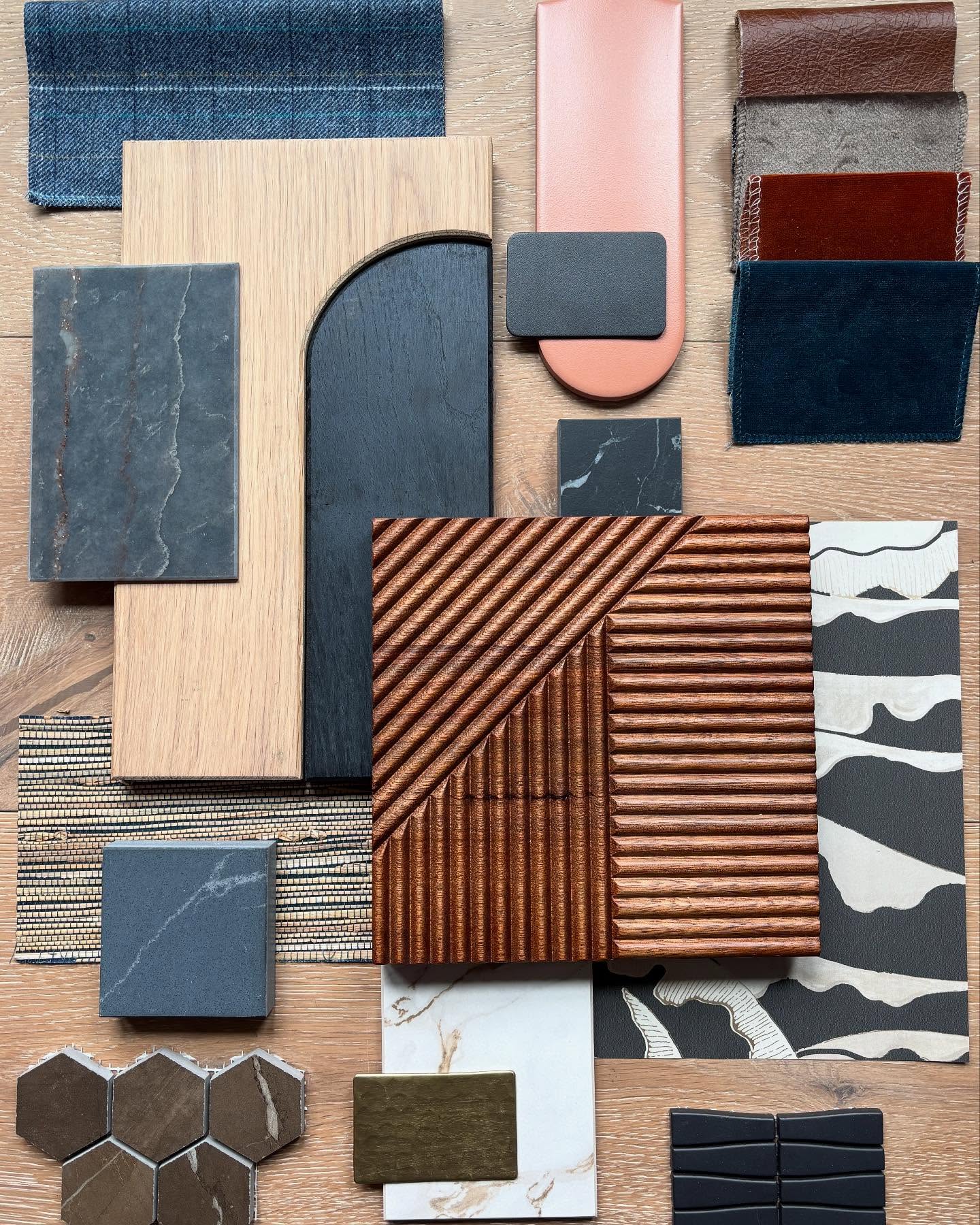 Materials mood board for new project in beautiful McCall Idaho. I like to mix wood tones and textures for a sophisticated yet relaxed lake view vibe! MMD
#mccallidaho #lakehouse #jamiebeckwithcollection