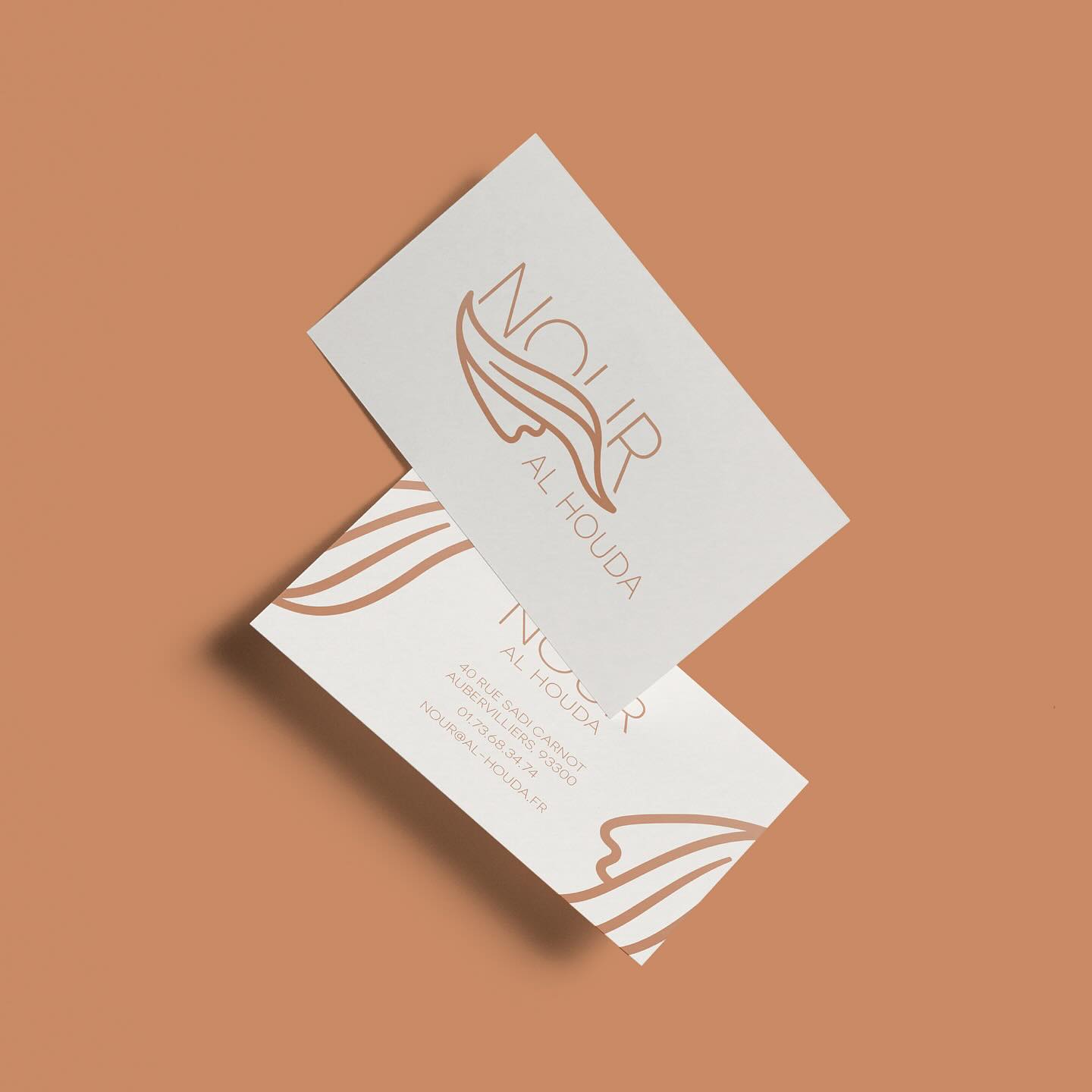 || IDENTITÉ VISUELLE ||
Bonne semaine à tous !
En ce lundi ensoleillé, je vous propose de découvrir la marque « NOUR AL HOUDA », inventée par @by_ofee , qui propose des Jalabib en tissus naturels et de qualité.
Douceur, fluidité et féminité sont mis à l’honneur dans cette identité visuelle parfaite pour l’entreprise qui cherche à valoriser son image en véhiculant des valeurs sérieuses et naturelles.
Alors, convaincu par cette identité visuelle ?
Si vous aussi vous cherchez à réaliser une identité visuelle professionnelle et recherchée, venez en discuter avec moi par MP. J’ai hâte de connaitre votre projet !
________
Histoire de charmer l’algorithme: logo, identité visuelle, branding, graphiste, image de marque, communication visuelle, entreprise, auto-entrepreneur, petite entreprise, boutique
#identitevisuelleentreprise #logoprofessionnel #designdemarque #creationdelogo #branding #imagedemarque #graphicdesign #graphiste #graphistefreelance #brandidentity #identitevisuelle #logo #logodesigner #entrepreneur #entrepreneuse #petiteentreprise #monentreprise #autoentrepreneur #brandidentity