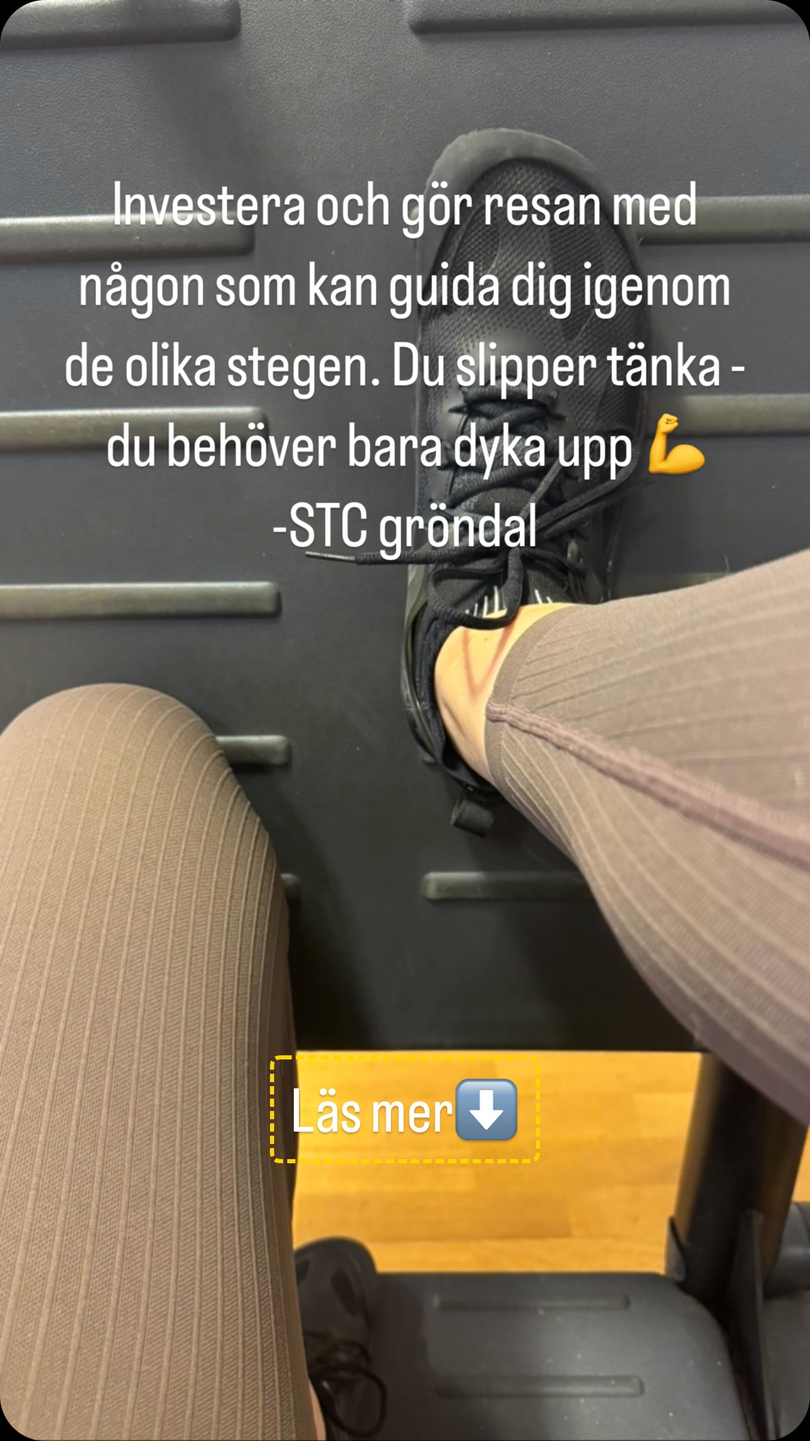 Har du precis fött ditt barn eller ska föda snart?! Eller var det kanske 6 månader sen du födde?
Första tiden kan vara väldigt omvälvande och det tar ett tag att skapa nya rutiner och landa i mammarollen.
Det är skönt att lämna över ansvaret för återträning till någon annan i dimman av sömnbrist, ingen egentid och dagar som går.
Vi börjar från grunden med att komma i kontakt med bäckenbotten och magen =hittar magstödet om ökar sen belastningen successivt. Toppen är att du kan ta med din bebis som jag håller om det behövs, så du kan fokusera på övningarna.
Just nu har jag en ledig plats för PT dagtid på STC gröndal, är den din?
Börja bygga en stark och uthållig kropp för mammalivet, livet och träning.
Boka konsultation i bio så vi kan ta reda på hur jag kan hjälpa dig.
#tränaeftergraviditet #bäckenbottenträning #mammaträning #mammaträninggröndal #träningefterförlossning #holistiskhälsa