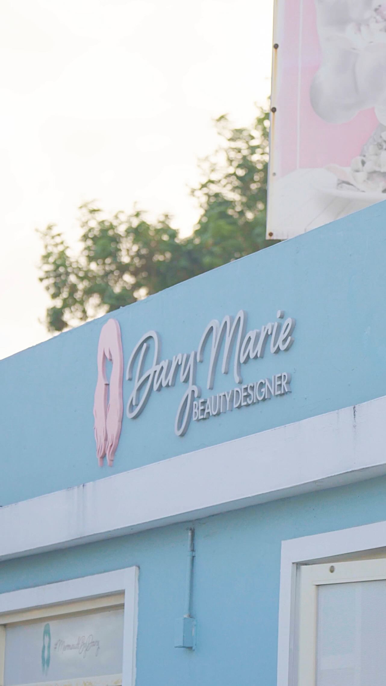 ✨ CLIENT SPOTLIGHT: DARY MARIE BEAUTY DESIGNER ✨
Ya son 5 años desde que comenzamos a trabajar con Dary Marie desde su branding, creación de contenido, diseño de website, material promocional y más. Pero más que una clienta, @darymarie.artist es una amiga cuya pasión, talento artístico y espíritu emprendedor nos inspira día a día. 💜✨
GRACIAS, Dary, por confiar en nosotros, por permitirnos acompañarte en tu trayectoria y por inspirarnos con tu energía y determinación. ¡A seguir brillando juntas! 🙏🏼
#ClientSpotlight #Iridescence #LetTheWorldNotice #LiveIridescently #iridescencemarketingagency #darymarieartist #branding #webdesign #contentcreation #digitalmarketing #mercadeodigital #mercadeopuertorico #lettheworldnotice