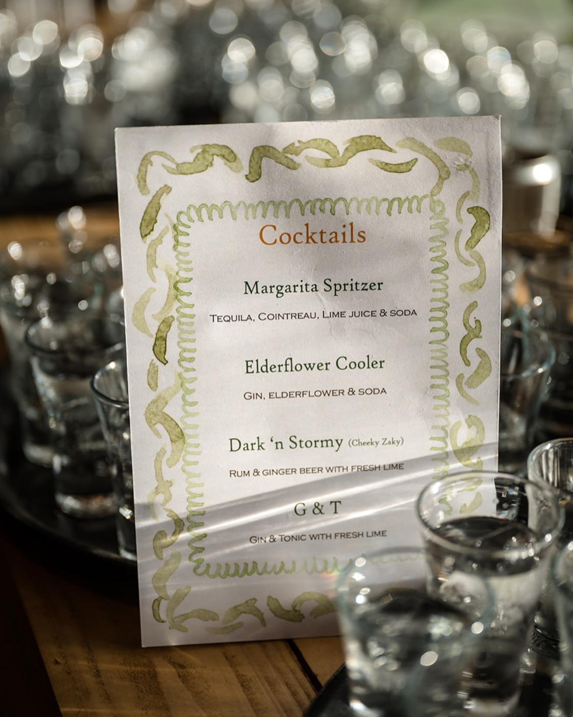 A day for cocktails, it seems! 🍸
I prefer mine long and fresh (no passionfruit martinis please). Or sporting a nice hit of espresso to combat that after dinner drowsiness.
What’s your favourite cocktail? Answers below please! (Im very curious to know!) ⬇️⬇️⬇️
Photography: @sarahvivienne
Stationery: @emilyassheton
Tipi: @teepeesandtents
Catering & Bar: @sarahsarahcooks with @ambergallagherr
#weddingdrinks #weddingbar #signaturecocktails #hisandhersdrinks #northamptonshirewedding #weddingcoordinator #weddingplanneroxfordshire