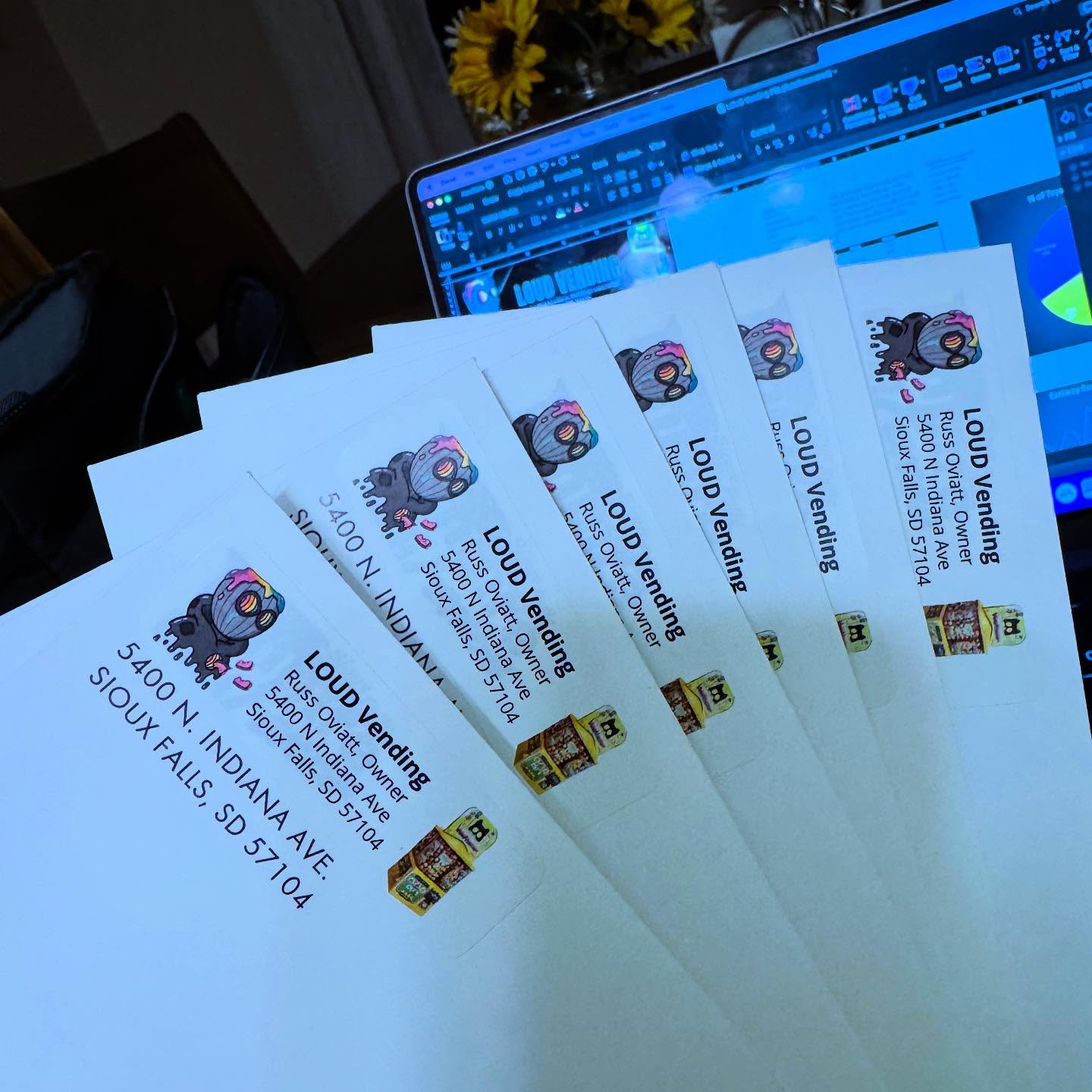 Another month of sales, another month our vendors get paid!
All of our vendors GET PAID for having a @veefriends vending machine at their location! We take care of all maintenance, refilling, marketing, increase foot traffic, everything, and they take a cut of the total revenue! How great is that!?
If you know someone that needs a VeeFriends Vending machine at their business, let us know in the comments!
#VeeFriends #VFMinis #LOUDVending