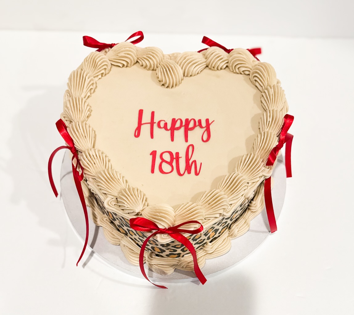 ❤️🐆•18
-
-
-
#heartcake #cake #757 #18thbirthday #dmv #janaeshouseofbread #suffolkva #757baker #757bakery #heartcakes #trending #fyp