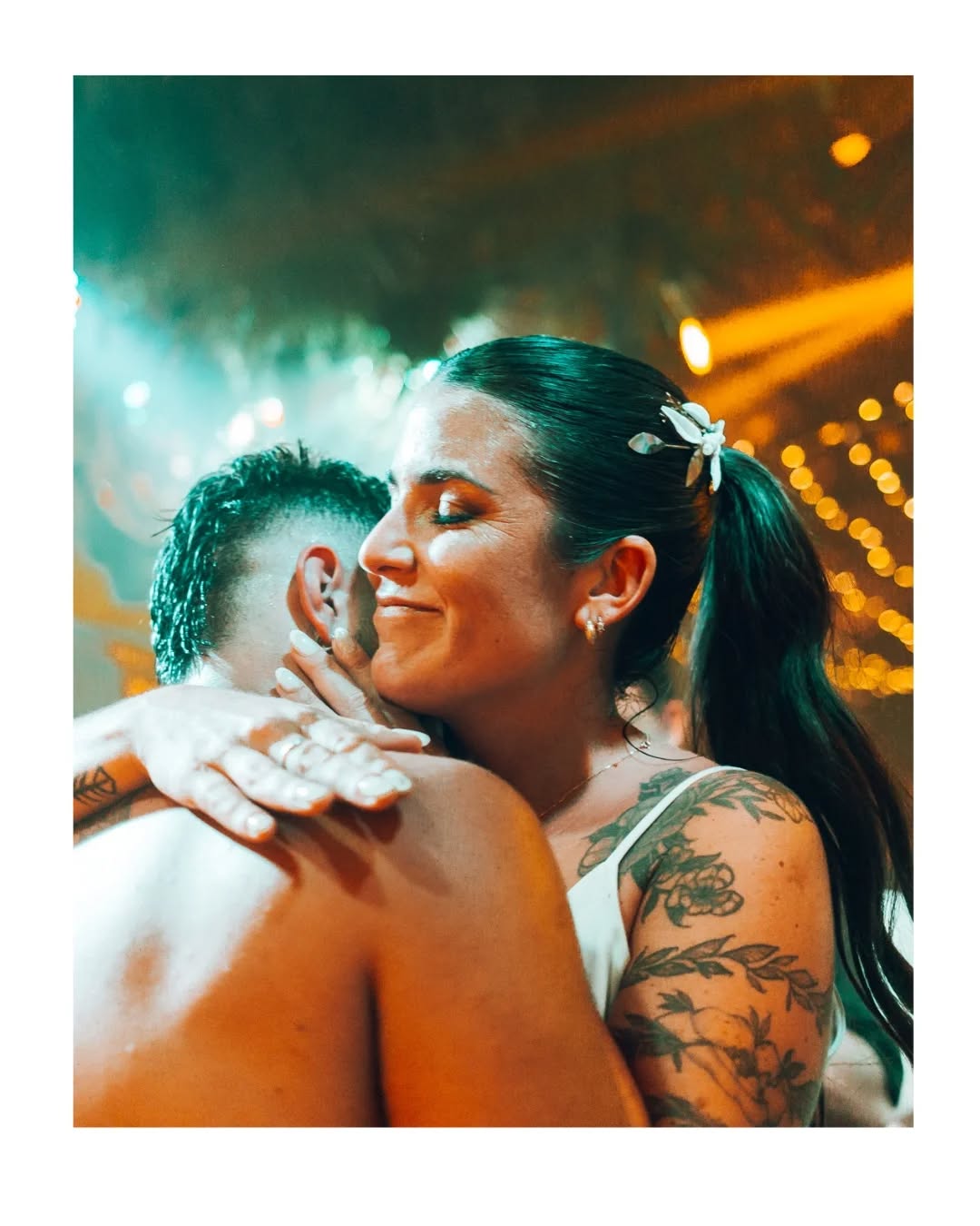 Hablemos de fiestones y novios que lo dejan todo en la pista de baile šš»šŗš»
@lafierayelturco
@victoriaruzalsre & @gastijalabe
@chictochicambientaciones @api.hair.makeup @espaciopk @teist_catering @federicosafdie @apnovias @somoslosrusticos