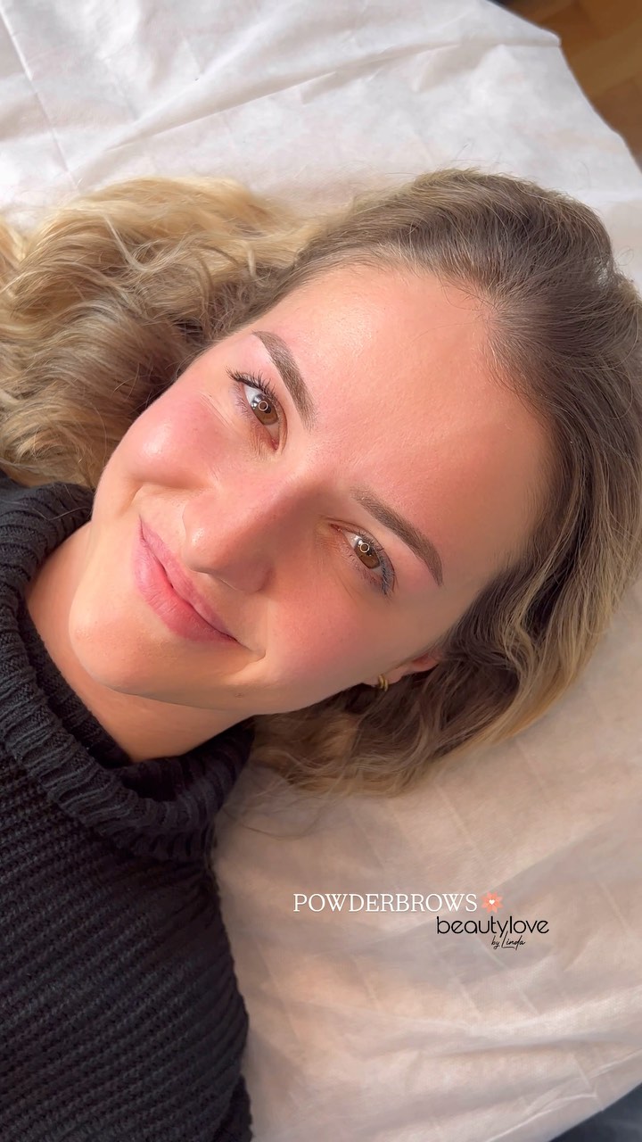POWDERBROWS🧡
#permanentmakeup #pmuartist #beauty #beautylove #linz #pmulinz #naturallook #powderbrows #browtattoo #eyebrows