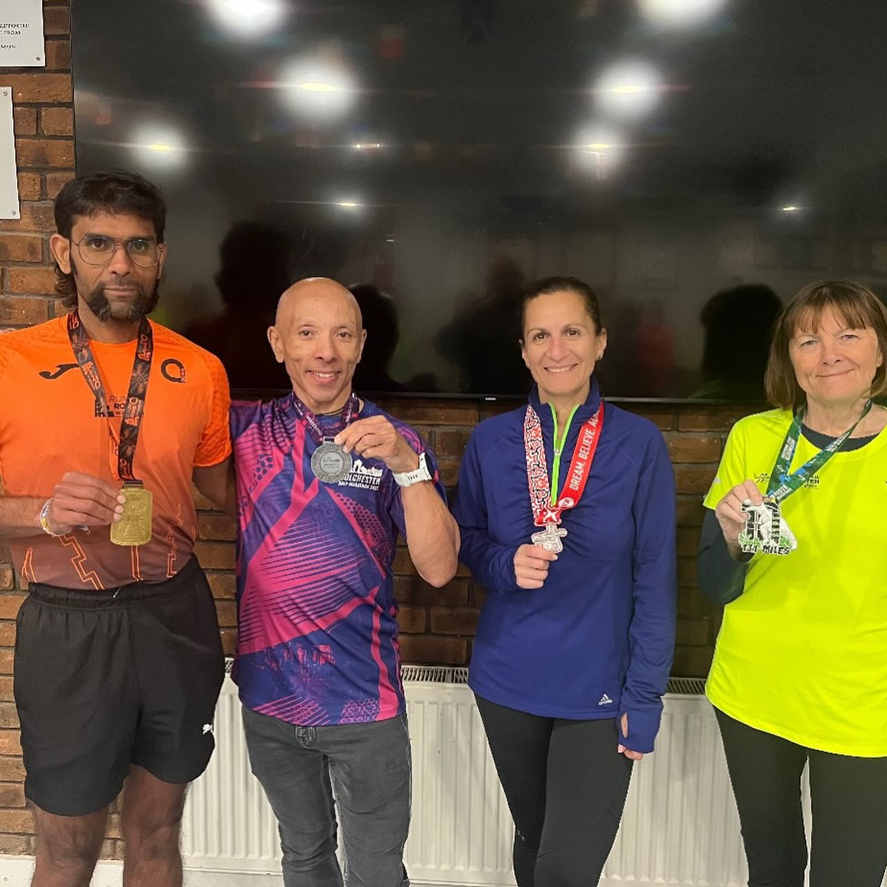 March…..
Cambridge Half ✔️ Dan & Roger
Weymouth Half ✔️Jackie & Stu
Colchester Half ✔️ Roger
Essex 20 ✔️ Christina
Rome Marathon ✔️ Gautham
A pretty busy March so far! Congratulations on some epic performances 🎉
#marathontraining #marathons #marathonrunning #romemarathon #essex20 #atw #eventsatw #weymouthhalfmarathon #colchesterhalfmarathon #cambridgehalfmarathon #clubrunners