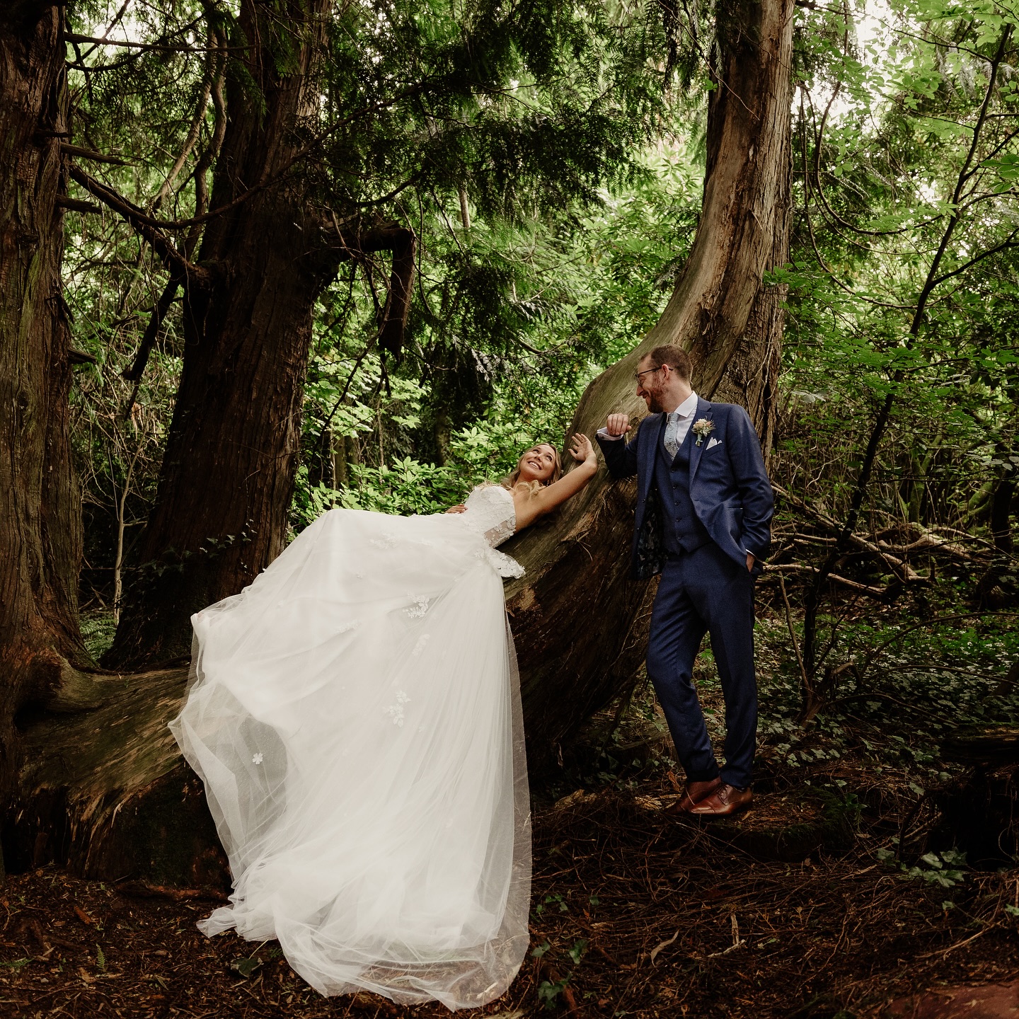 My bride Sarah’s gown was the epitome of custom bridal-designed from scratch to bring her ethereal wedding vision to life ✨ From her trips from NYC to SLO to the moment our vision aligned, every detail was curated with love and intention. Seeing it all come together so perfectly was pure magic!
Happy birthday @sar_leahy1 💗
.
.
.
#marehcouturebridal #marehcouture #marehcouturebrides #marehcouturebride #destinationweddings #custombridal #sayyestothedress #couturebride #bridalfashion