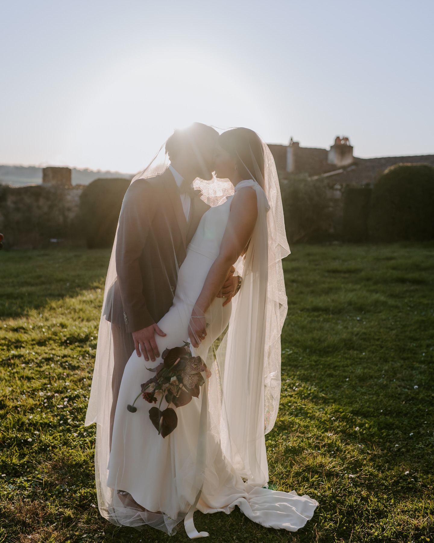 Moment of indiscretion 🤍
🇫🇷
Un instant d’indiscrétion 🤍
Team du love :
Planner @sun_day_wedding
Venue @chateaudepoudenas
Photographer @blondieconfettis
Videographer @jp_rabier
Decor furnitures @cocotteetcoquette
Floral design @lesrenouees.floral
Cake design @bonjour.gateau
MUA @marieguerlainmua
Hairstyle @arrowkihair
Stationery @le_studio_kolibri
Dress @ana_des_cabanasses
Suit @latelier5_bordeaux
Jewels @celinni_diamant_bordeaux
Lovebirds @romainescarpit @shania_lair
#weddinginfrance #frenchwedding #bridetobe #weddingcastle #weddingbordeaux #monumenthistorique