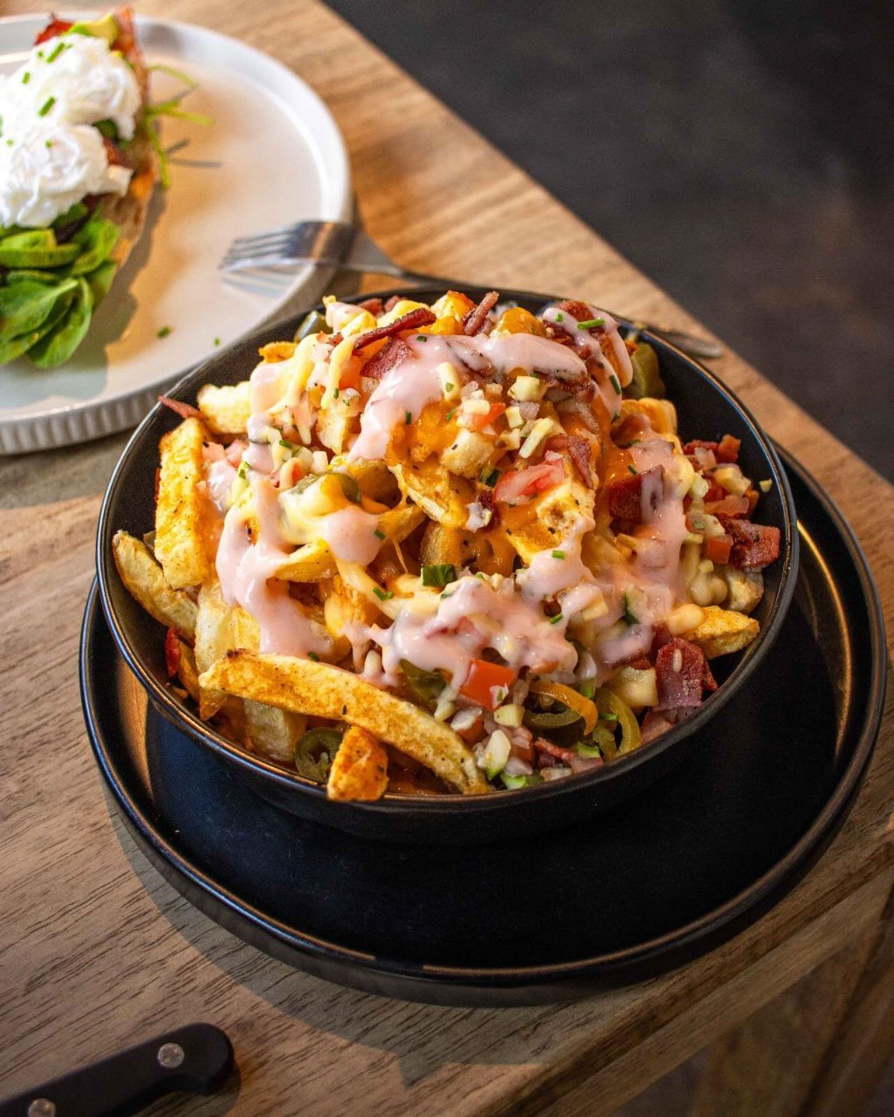 Fries before guys? Absolutely. Loaded to perfection, dripping with flavor, and ready to be your new obsession. 🔥🍟✨ Who’s diving in first? Tag your foodie crew ! #RevvedUpCafe #lovecapetown #thingstodoincapetown #capetownfoodies