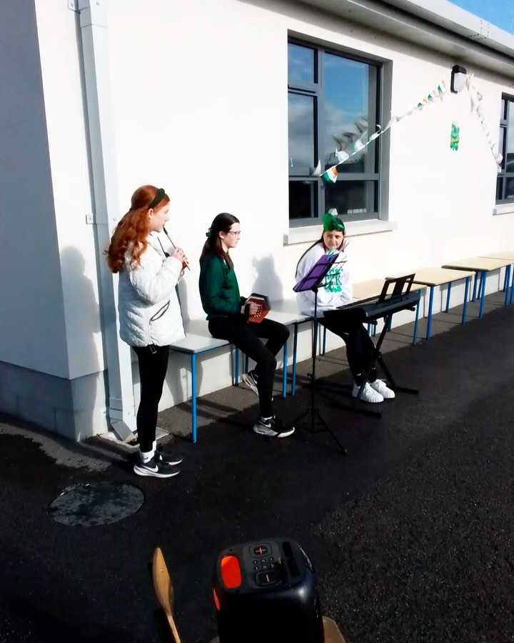 Ceoltóirí 🎶 ☘️