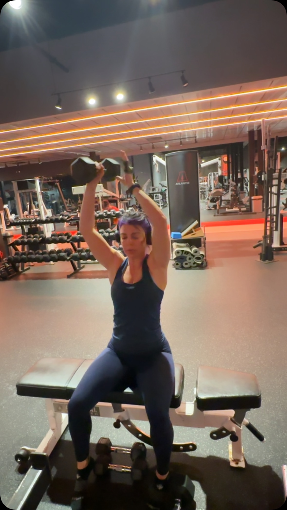 You can always be stronger, healthier, happier... if you're feeling lost rn self improvement is always a good place to start. Not only will your muscles grow your confidence and resilience will grow too. 💪🏻💪🏻💪🏻
#winwin
.
#strengthtraining #womenempowerment #steongwomen #trainhard #liftheavy