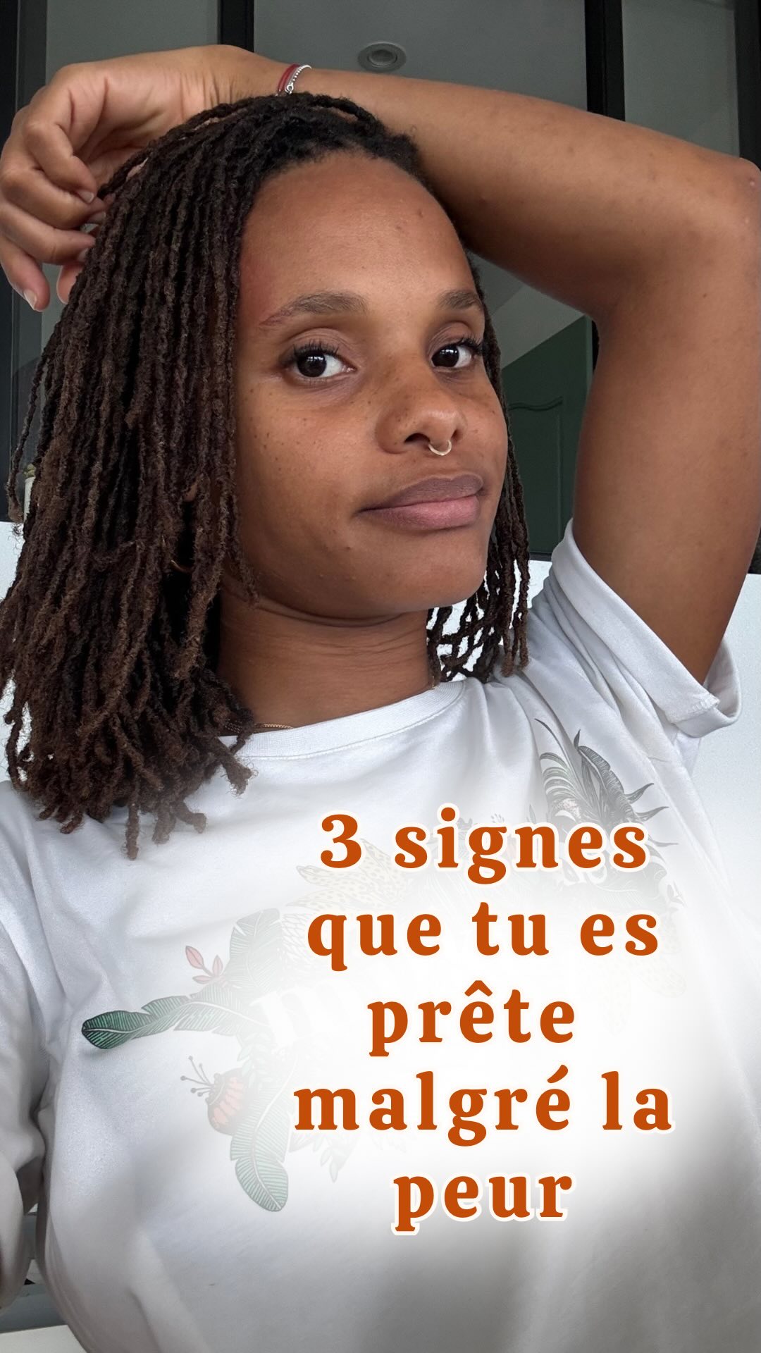 Tu sens que quelque chose doit changer, au fond de toi tu le sais. Mais tu hésites encore ? Il y a toujours une bonne raison de ne pas passer à l’action…
Ça te parle ?
Voici 3 signes que tu es prête pour une transformation… même si la peur te retient encore :
✨ Tu remets toujours à plus tard—spoiler alert (et tu t’en es sans doute déjà rendue compte…) “plus tard” ne vient jamais 🤷🏽♀️ pourquoi attendre ?
✨ Tu oscilles entre frustration et excitation—la situation actuelle ne te convient plus et c’est frustrant, mais le potentiel t’excite 🤩
✨ Tu envies celles qui ont osé—ce n’est pas juste de l’admiration. Ce n’est pas toujours facile à admettre, mais tu ressens peut-être de la jalousie, voire même un peu de colère… en fait c’est ton futur toi qui t’indique que c’est possible pour toi aussi 💫
👉🏽 Si tu te retrouves là-dedans, c’est ton signe : le moment idéal, c’est peut-être maintenant ? Et je prépare justement quelque chose qui pourrait précisément t’aider à définir et à oser le premier pas ! 👀✨ #staytuned
💬 Et dis-moi en commentaire : lequel de ces signes tu ressens le plus ?
#confianceensoi #oserchanger #entrepreneureengagée #alignement #coachingdevie #introspection #déclic #oserêtre #croissancepersonnelle #femmesentrepreneures