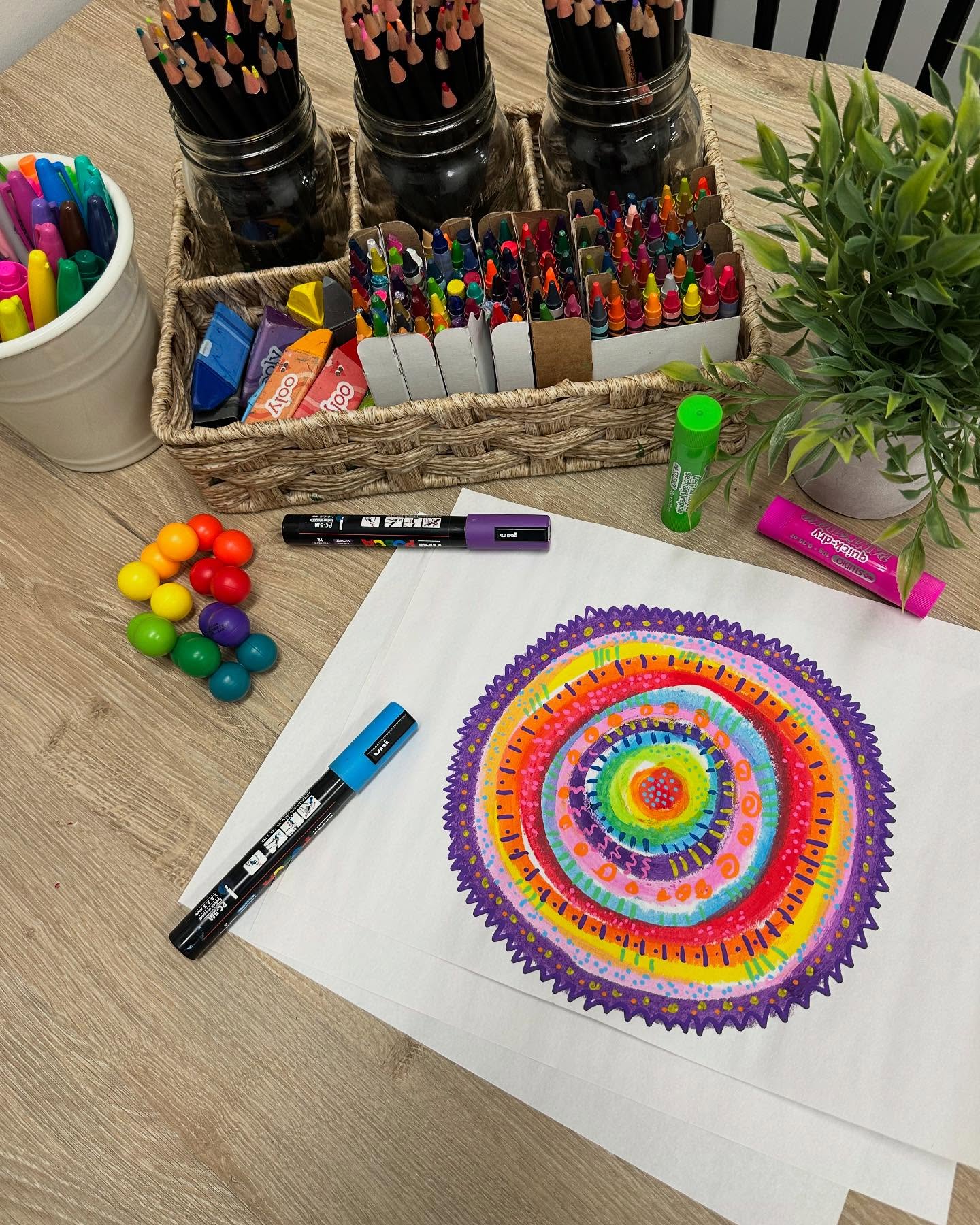 🧠🎨 Envisioning the Light Within ✨
Envisioning and depicting the light within ourselves can be a powerful act of self-recognition and healing.
This creative act allows us to connect with our inner strength, resilience, and authenticity, serving as a reminder that even in moments of darkness, we carry an innate capacity for growth and renewal.
Through artistic expression, we externalize this light, making it tangible and reinforcing our sense of self-worth, hope, and well-being.
This practice is accessible, it does not require specialized materials, even found objects like leaves, stones, or scraps of paper, can be used to depict the light within, making self-expression and healing available in any environment.
Give it a try 💞 If you find comfort or joy in the process of this offering, consider exploring more creative practices or even reaching out for more guided experiences to deepen your connection to all of the wonderful parts of yourself 🩵
Booking *link in bio*
#artpsychotherapy #arttherapy #creativeartstherapy #expressiveartstherapy #ymm
🤲🏻