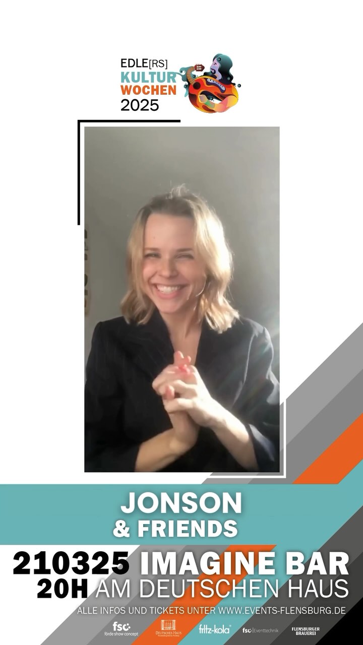 🎼 SAVE THE DATE 🎼
⏰ 21.03.2025: THEO KLATTENHOFF & FRIENDS in der @imaginebarfl am @deutscheshausflensburg 🎉
Mit dabei: Jonson aus Hamburg (@jonson.music) 😍
Hey, ich bin Jonson! Ich liebe es, Geschichten zu erzählen und Melodien zu kreieren. Mit meiner Gitarre und einem Flens in der Hand bringe ich deutsche Popmusik und englische Texte zusammen, inspiriert von der Poesie des Poetry Slams. Ursprünglich komme ich aus Bordesholm, aber mein Weg führte mich nach Hamburg, wo ich gerne in gemütlichen Cafés abhänge oder mit meinen Freunden und Instrumenten am Wasser bin. Meine Songs handeln von alltäglichen Dingen wie anonymen Liebesbriefen, dem wilden Gefühl des Verliebtseins und meiner Schwäche für Schokolade. Komm doch mit auf meine musikalische Reise, wo ich mein kleines Leben mit bunten Farben und eingängigen Melodien zum Ausdruck bringe.
SEID DABEI 🤩
TICKETS GIBT ES BEI EVENTIM UND BEI ALLEN BEKANNTEN VORVERKAUFSSTELLEN.
@sinnprovinzen @unddasleben @theo.klattenhoff @anja_singersongwriterin @lasse.pts @lissys_music @jonson.music @jan.eichwald @fatma.hafnaoui
#jonson #deutscheshaus #flensburg #singersongwriter #musikausdemnorden