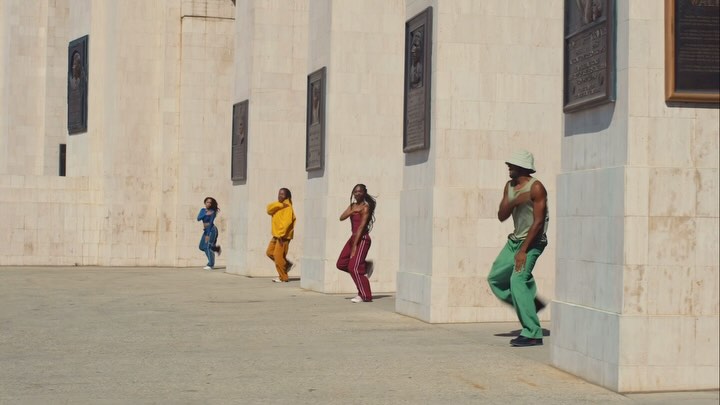 Check out Stroll Groove in the new global campaign for LA Tourism —@discoverla ☀️ #ILoveLA
—
director: @baron_films
choreographer: @joe_brown101
SG steppers:
@crysbdancin 💙
@iamkingtae 💛
@mycalabaker ❤️
@karl.thethird 💚
—
cc: @msaagency
#joebrownchoreography