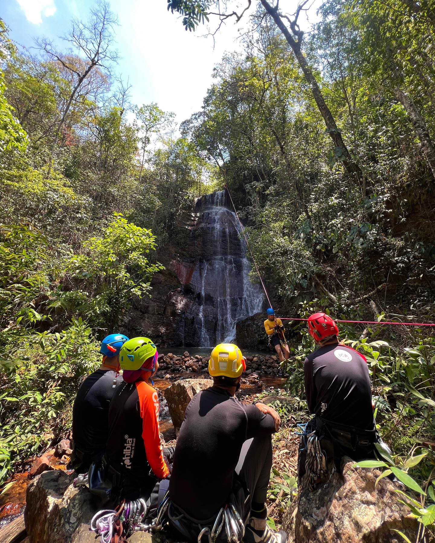O clube de afiliados é pra quem deseja um estilo de vida com desafios dinâmicos e de intensos aprendizados.
No clube de afiliados vc não só aprende a ser um esportista mas compartilha de uma paixão chamada canionismo 🪢❣️
Quer saber mais? Nos mande uma DM 😉
#canyoning #canionismo #esporteradical #esportista