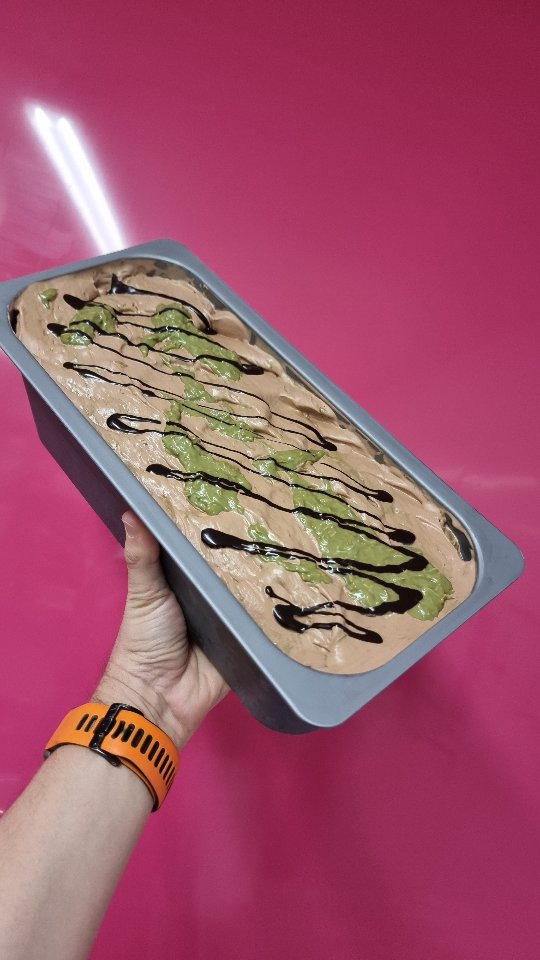 Viral Dubai Chocolate turned into icecream aka gelato #viraldubaichocolate #dubaichocolate #fyp #gelato #icecream #pistachio