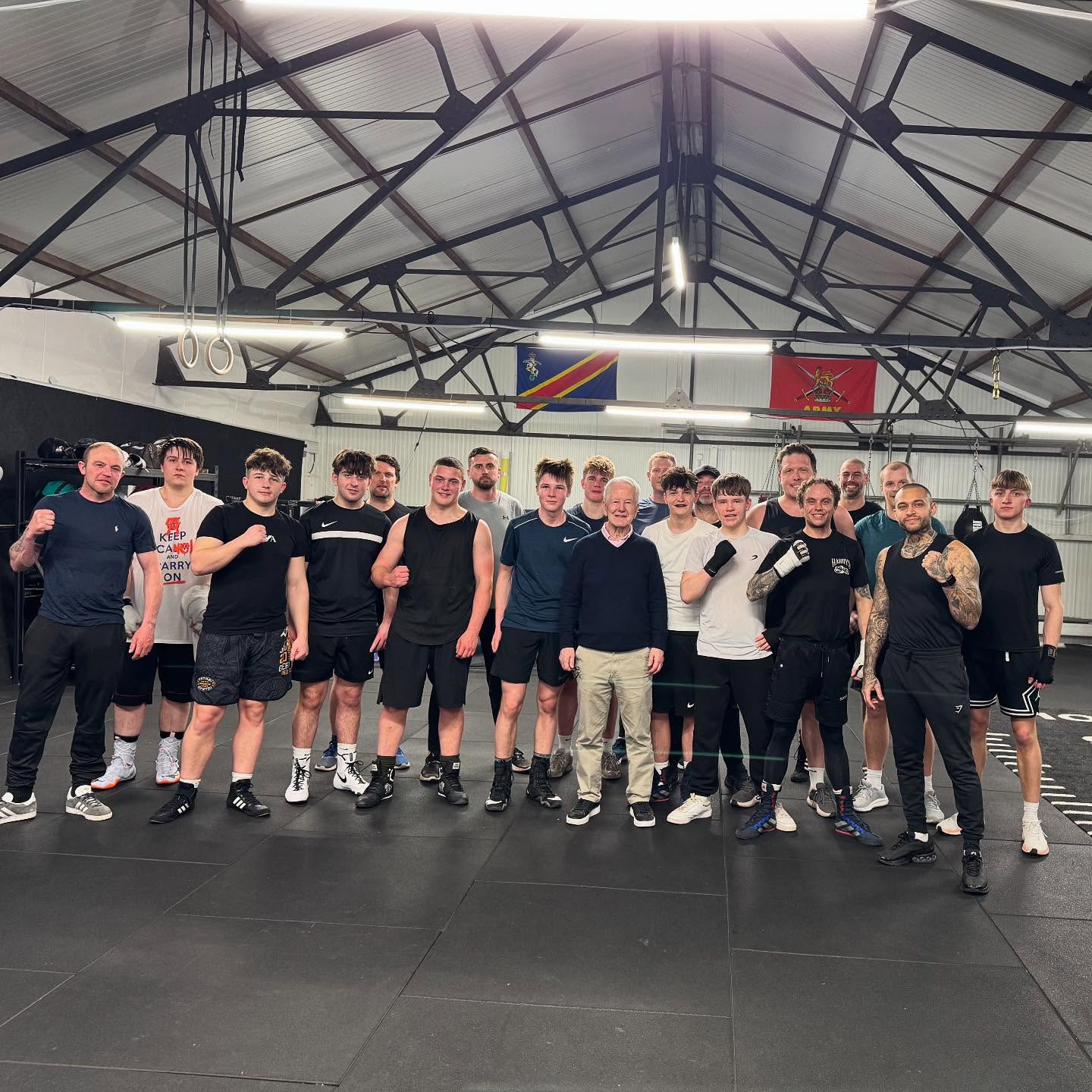 What a pleasure it was to have @franksnobleart come and visit us today. A lovely guy with a wealth of knowledge, we look forward to having him back soon!!
#boxing #boxingclasses #boxingfitness #womensboxing #mensboxing #box #youthboxing #womensfitnes #fit #childrensboxing #boxingfit #Berkhamsted #berkhamstedfitness #gym #localgym #coach #levelup #harrysboxingclub #berkhamstedboxing #berkhamstedboxingclub