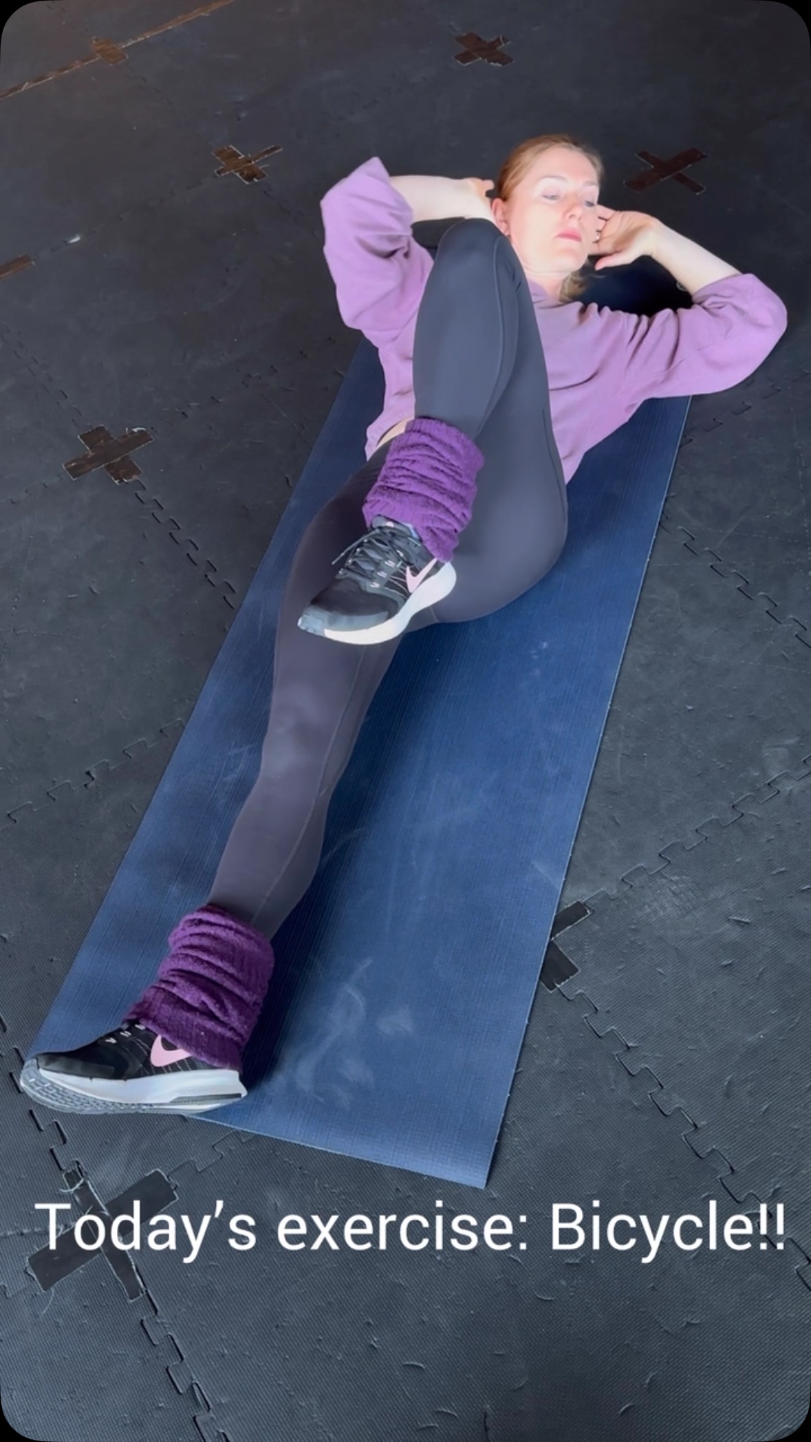 Exercise of the day: Bicycle! For better mobility think triple tap - tap the heel of the lowered foot to the ground, the lowered elbow to the ground and the lifted elbow and knee together. Do this for a minute!
#personaltrainer #columbiacityseattle #goodmovement #adventurertraining #personaltrainerseattle #bicycle #core #sixpackworkout