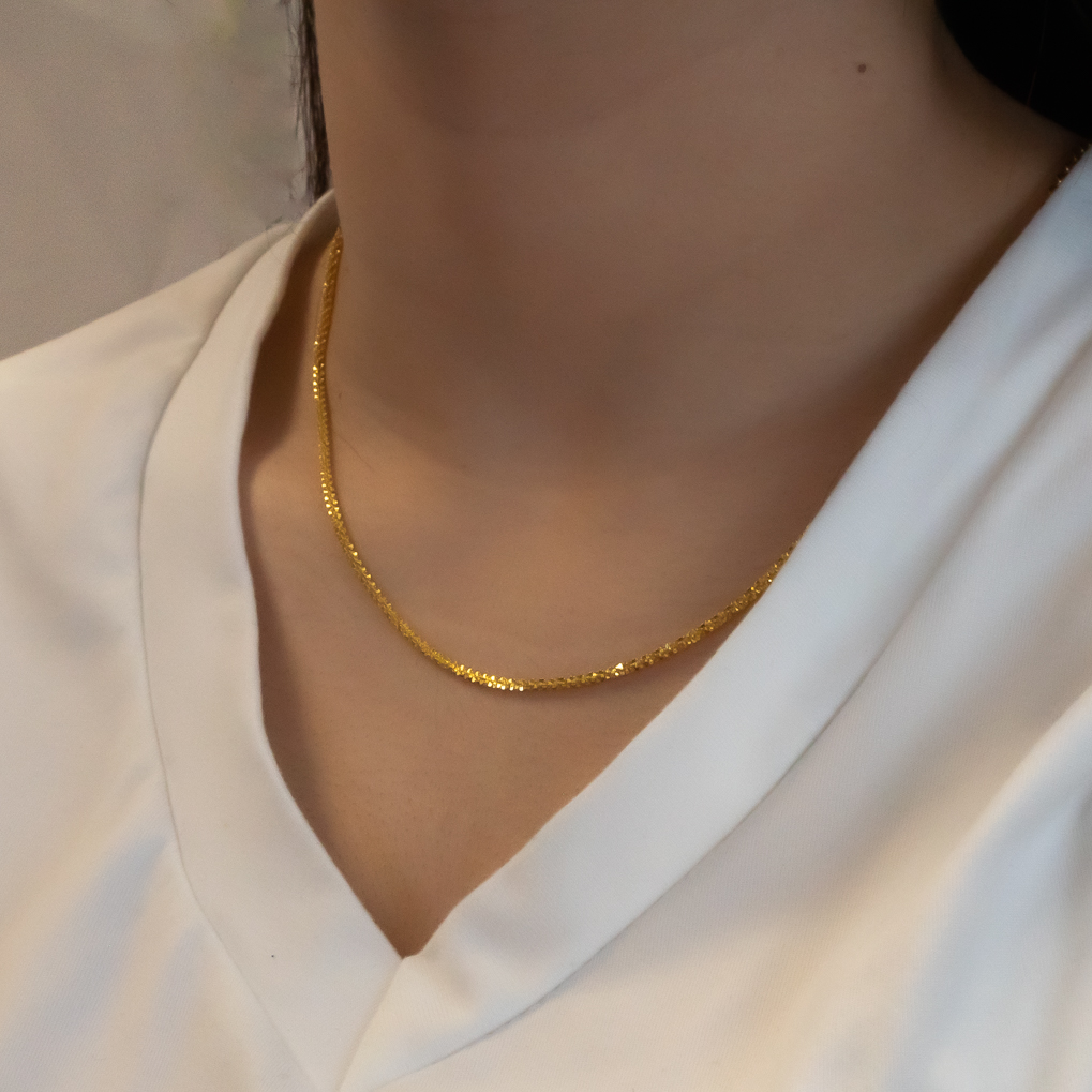 Don't miss our limited offer! Use code MYSTYLE20 and make this chain instantly yours!
#voltaferre #jewelry #handmade #handmadejewelry #chain #necklace #jewelrysales #instagramsales