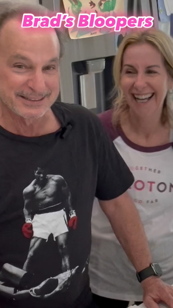 Brad’s Bloopers with @bhacker59 is in the kitchen this week with healthy pecan pie bars. Better Baking with Brad’s recipe was a bit more challenging this week which resulted in so many bloopers. @bhacker59 thought he was a prisoner in our kitchen since it took so many takes. But worth it. Pecans are our superfood this week. Entire video drops tomorrow. Enjoy. #pecanpiebars #healthylifestyle #peloton #kosterinaoliveoil #foodswaps #braincoach