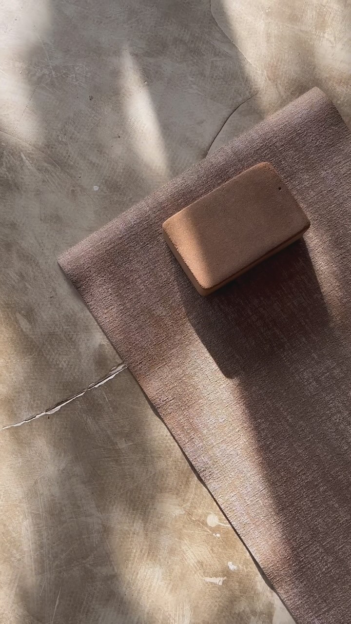 Flow like the ocean, breathe like the waves. 🌊✨ Immerse yourself in the rhythm of nature and reconnect with your inner wild🌿🧘♀️