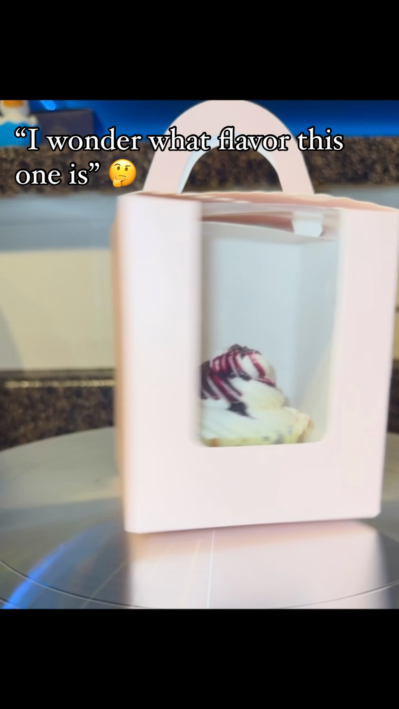 Blue has the clue 🤭
A Blueberry Cupcake 🫐 with a White Chocolate Buttercream Frosting 🧁😋
Just one of the items that I’ll have on April 4th 🫶🏽
•
•
•
•
•
•
•
#BakedGoods#HomeMade#SoftCookies#ForYou#fyp#packagedorders#trending#SupportSmallBusinesses#cookies#Fresh#DallasTexas#TexasPastries#CustomOrders#MustTry#Baker#Barkernearme#buttercream#frosting#filling#filled#partnershipsopen#cake#Birthdaycake#Oreo#hershey#selftaught#Baker#events#explorer#explorerpage#cupcakes