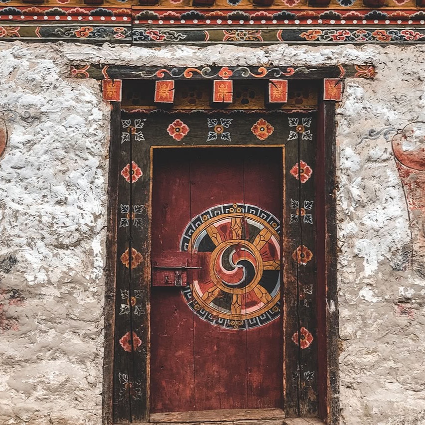 We specialize in Bhutanese cultural tours to help travelers explore the rich cultural ethics of this beautiful country. Our friendly and experienced staff will help you enjoy your journey into a world of sweet delight. Bhutan offers a diverse range of experiences, starting from Paro, one of the beautiful valleys, and home to many enthralling cultural and historical places. Paro Taktshang, one of the world-famous monasteries, is located in Paro, and a day hike to this renowned monastery is a lifetime experience.
Travelers will then visit Thimphu, the capital city of Bhutan, where they will experience both modern and traditional aspects of Bhutan. The Bhutanese are known for their gracious hospitality, and visitors are sure to fall in love with them. The tour also includes visits to some of the country’s ancient dzongs and monasteries, providing a glimpse into their remarkable features. Traveling around the local bazaar and other hangout places will provide valuable insight into the lifestyle of the Bhutanese people. #tailormadetours #bhutan #naturelovers #traveltogether #dailylife #sunsetdrink #travelandmore #experiences #templerituals