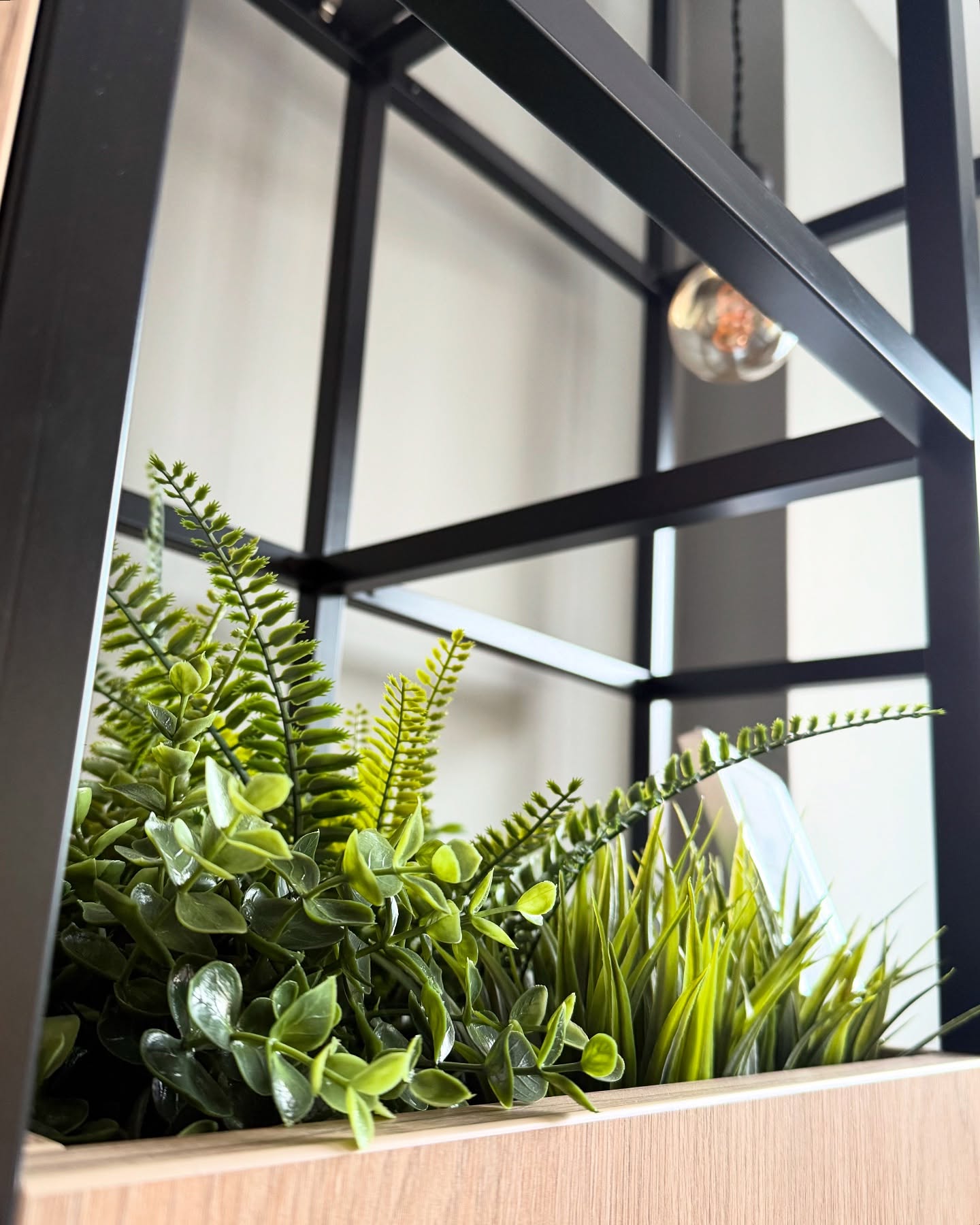 With a foot almost into spring, office spaces will call for fresh greenery and blooming flowers. Our Freewall QB system offers a stylish and functional way to showcase them all!
With wooden planters, alcoves and shelves framed into a sturdy yet elegant steel grid, you’ll be bringing the outdoors indoors in a breeze 🌺.
#spring #biophilia #plants #officefurniture #workplacedesign #decoration #green