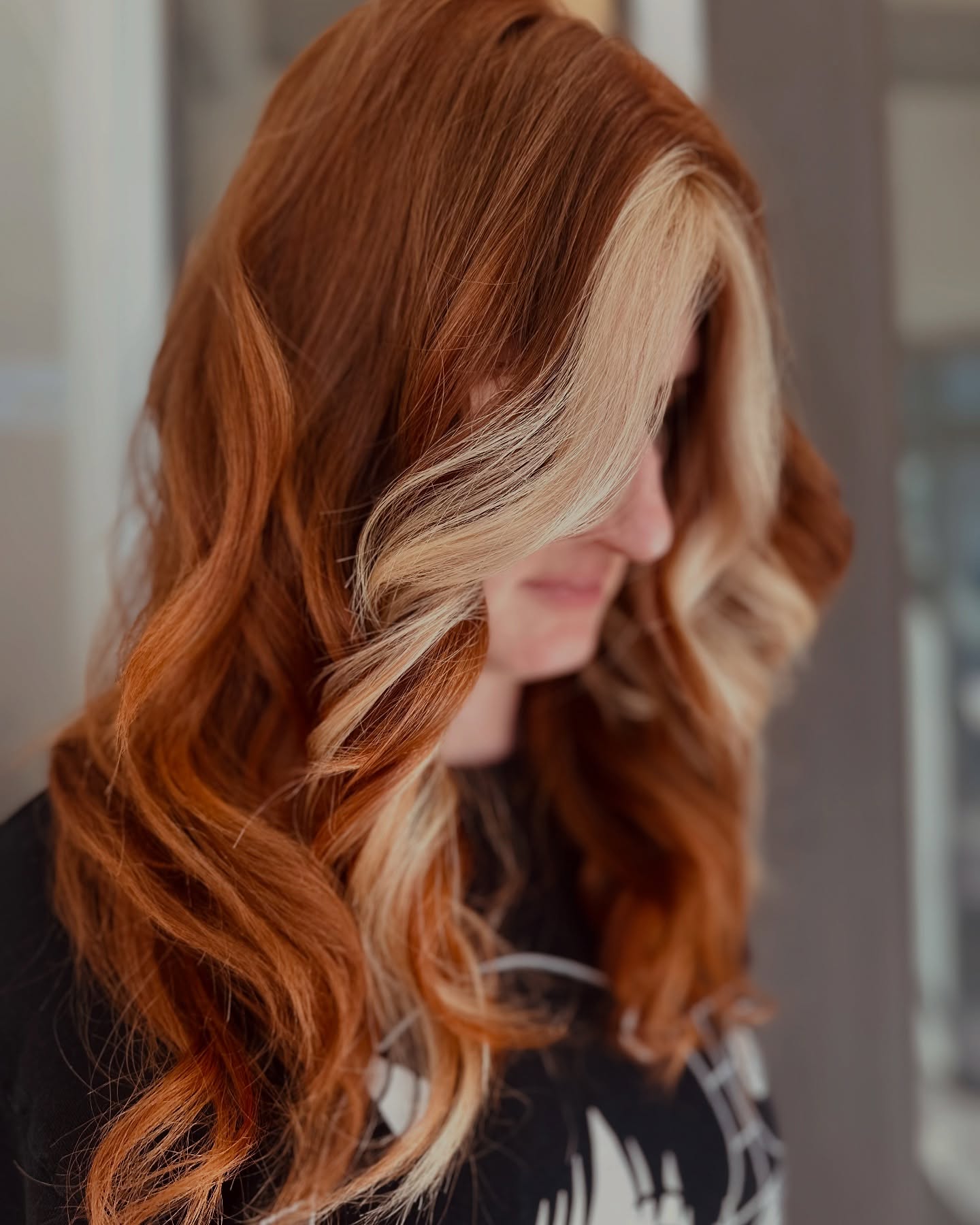 I had so much fun collaborating with this beauty and bringing her hair dreams to life! ✨🔥 Redheads really do it better! ❤️🔥
#RaleighHairstylist #RaleighHair #RedheadsDoItBetter #originalandmineral #O&M #LomaHairCare #HealthyHair #AmmoniaFreeColor #SalonLoftsRaleigh #EnchantmentHaircraft #RaleighBeauty #NCStylist #RaleighHairColor #WitchyHairVibes