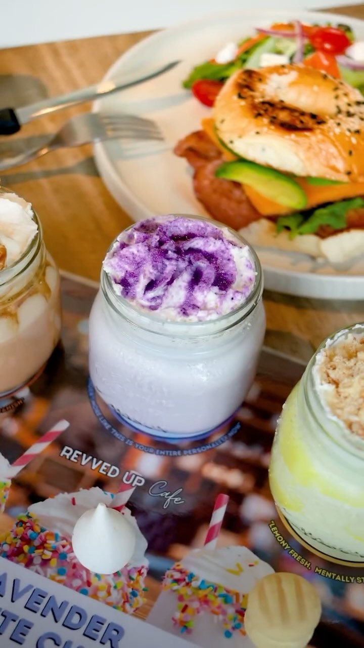 Rock, paper, milkshake? 🤭✊📄✂️ The real winner this long weekend is YOU—because our milkshake tasting is the ultimate treat! 🍨✨ Who’s in? #capetown #revvedupcafe #thingstodoincapetown #milkshaketasting #icedcoffeetasting #hotchocolatetasting #lovecapetown