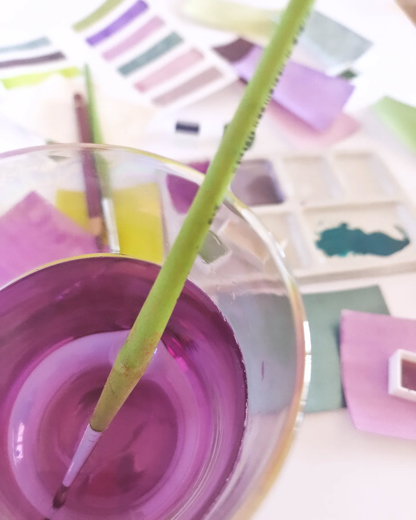 C'est le printemps dans l'atelier et sur le site !
Deux sets en pre-commandes, qui seront chez vous en avril pour peindre les feuilles et les bourgeons ❤️✨
J'ai des nouveaux petits pref, je vous fait une vidéo bientôt !
Vous avez des petits prefs pour le printemps ou des couleurs de prédiction ?? 👀
#aquarelle #arcenciel #faitmain #faitenfrance #lepigmentarium #polychrome #peinture #aquarellefrance #aquarelleartisanale #aquarellepailletée #artisan #artisanatfrancais #peintureaquarelle