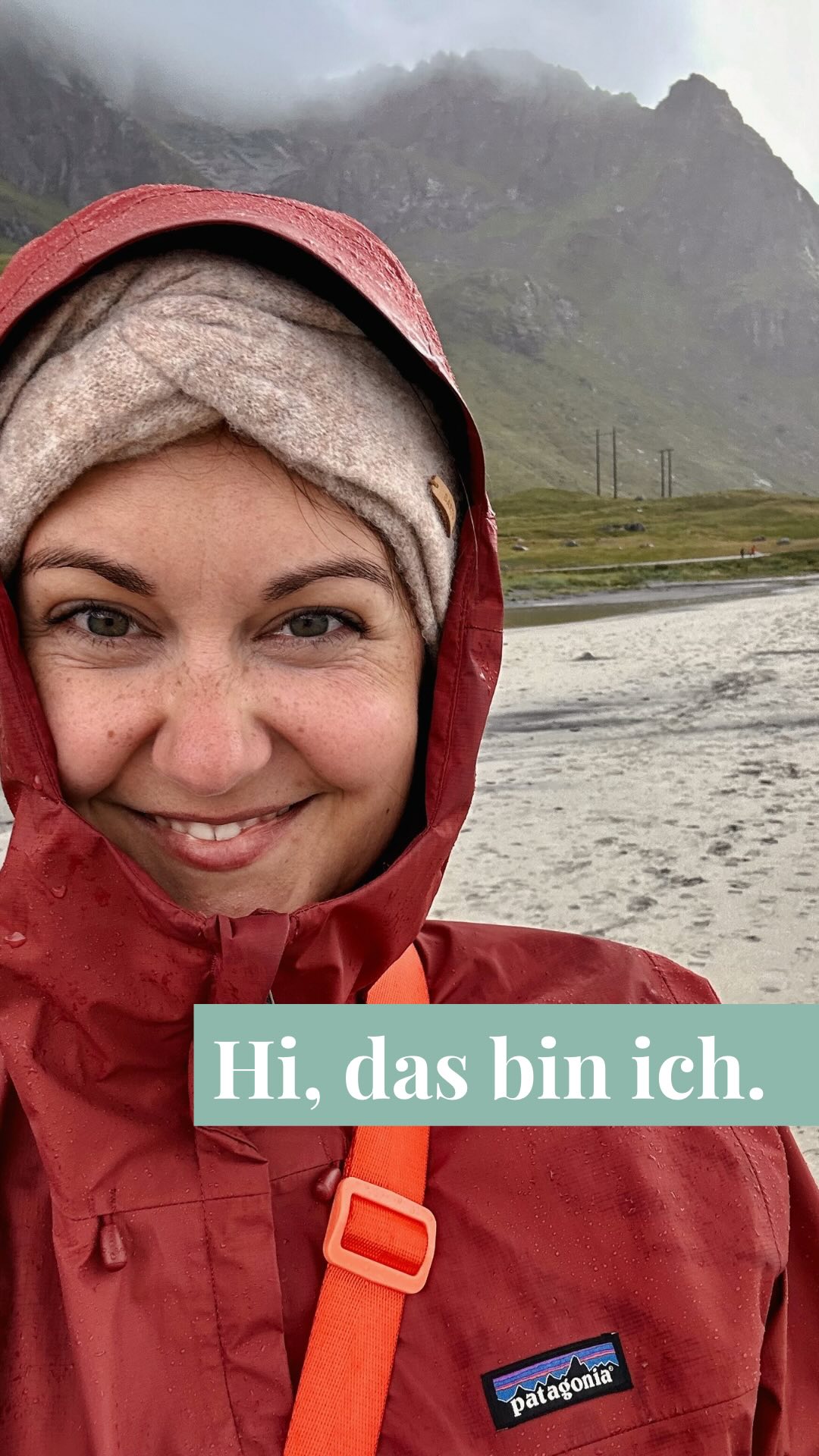 Hi, ich bin Caro und ich unterstütze dich dabei, Stress abzubauen und mehr Ruhe in deinen Alltag zu bringen. Als Yogalehrerin mit therapeutischem Schwerpunkt und Entspannungstrainerin mit dem Fokus auf ganzheitliche Gesundheit begleite ich dich auf deinem Weg zu mehr Achtsamkeit, Gelassenheit und innerer Balance. ⚖️
Egal, ob du nach sanften Yoga-Praktiken, tiefgehenden Entspannungsübungen wie Yoga Nidra oder kreativen Workshops wie intuitivem Malen suchst oder Heilfasten erleben möchtest – mein Ziel ist es, dich dabei zu unterstützen, Körper und Geist in Einklang zu bringen und deinen Alltag mit mehr Leichtigkeit zu leben.
💫 Ich lade dich ein, gemeinsam mit mir den Weg zu mehr Wohlbefinden zu gehen. Denn JEDE:R KANN ENTSPANNEN. und du kannst es auch!
❤️ Folge mir für regelmäßige Impulse, einfache Übungen und kreative Inspirationen, die dir helfen, zur Ruhe zu kommen und dein Leben in Balance zu bringen!
Mehr Infos in den Bio-Links.
Deine Caro 🌿