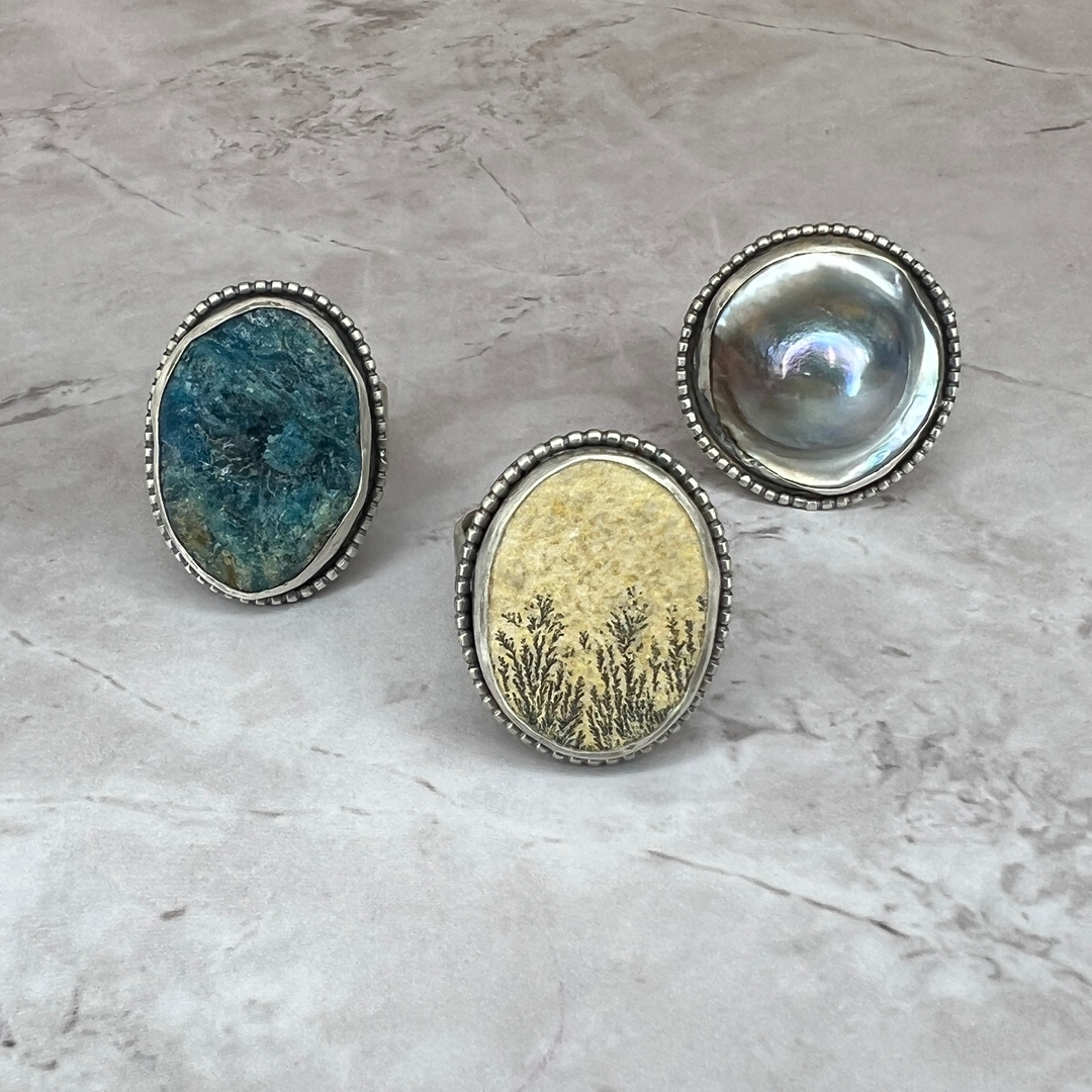 One of a kind rings
1. Raw Apatite
2. Leaf Jasper
3. Blister Pearl
#amycashjewelry #handmade #rings