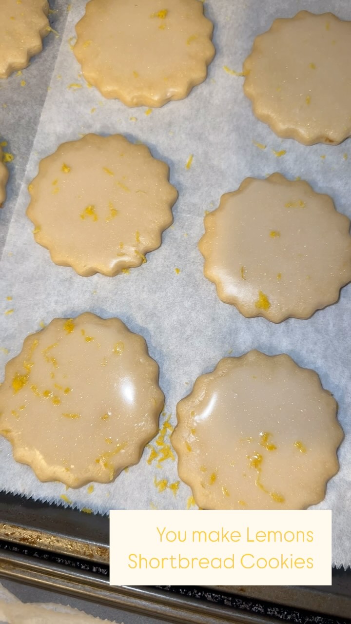 When life gives you Lemons 🍋 you make……
Lemon Shortbread Cookies!! ✨🤗
Sing time is such a bright time! Item number 4 that I will be selling at my booth on April 4th! 😉
•
•
•
•
•
•
•
#BakedGoods#HomeMade#SoftCookies#ForYou#fyp#packagedorders#trending#SupportSmallBusinesses#cookies#Fresh#DallasTexas#TexasPastries#CustomOrders#MustTry#Baker#Barkernearme#buttercream#frosting#filling#filled#partnershipsopen#cake#Birthdaycake#Oreo#hershey#selftaught#Baker#events#explorer#explorerpage#cupcakes