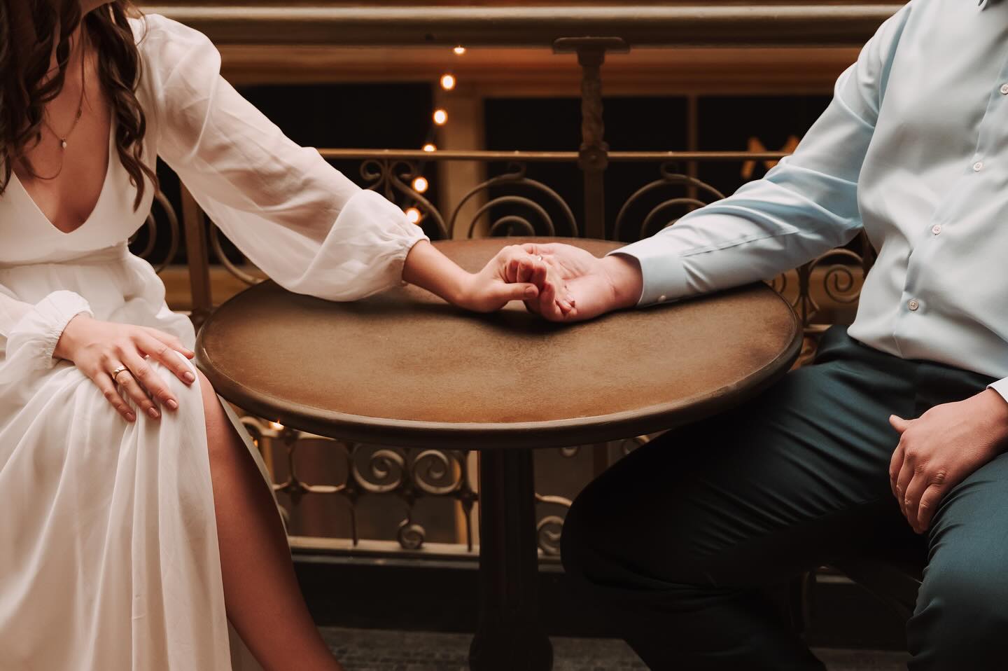 Forever obsessed with photographing hands… especially when it’s the hands of two people in love 🫶🏼
.
.
.
#couplesphotographer #engagementphotoshoot #ohioweddingphotographer #celebratelove