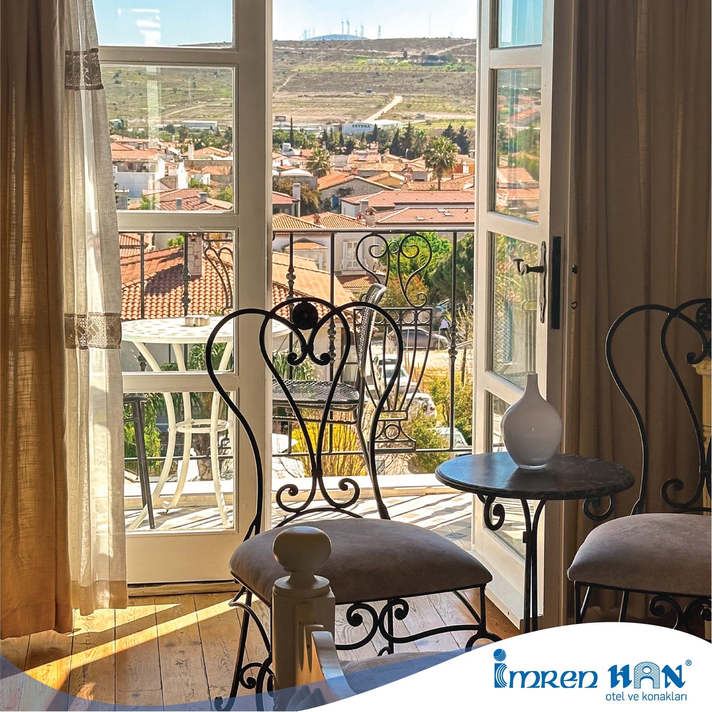 Alaçatı’nın merkezinde, huzurlu ve keyifli bir tatil için İmren Han Otel ve Konakları’na bekleriz. 🌿 Üstelik 17-20 Nisan tarihleri arasında gerçekleşecek Ot Festivali ile Alaçatı’nın doğadan ilham alan lezzetlerini keşfetme fırsatını kaçırmayın! 🍃✨ Hemen yerinizi ayırtın! 🔔
📞 Rezervasyon: 0(232) 716 60 02
#otfestivali #alaçatı #imrenhanotelvekonakları #butikoteller