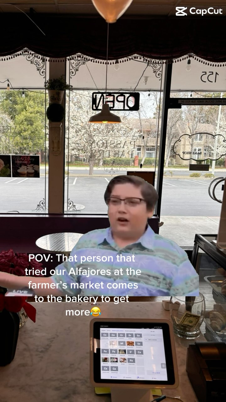 Happens at least a few times a week 😂😂
#alfajores #peruvianfood #dessertsofinstagram #bakerylife #foodmemes #meme #farmersmarkets #funnyreels #relatable