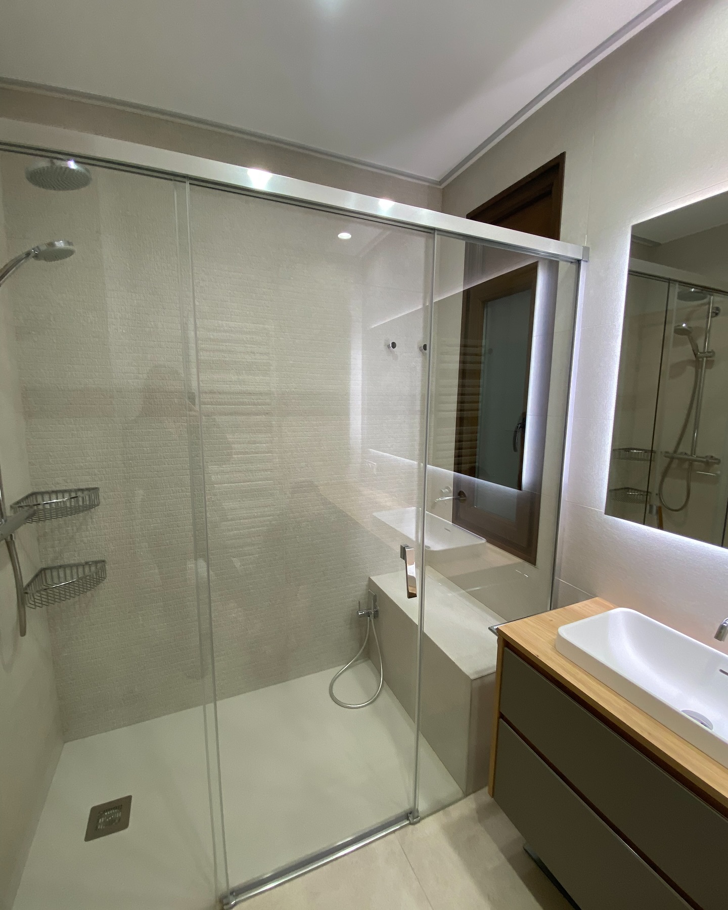 2n ABANS / DESPRÉS del 🛀
#espaih #abansdespres #interiors #reforma