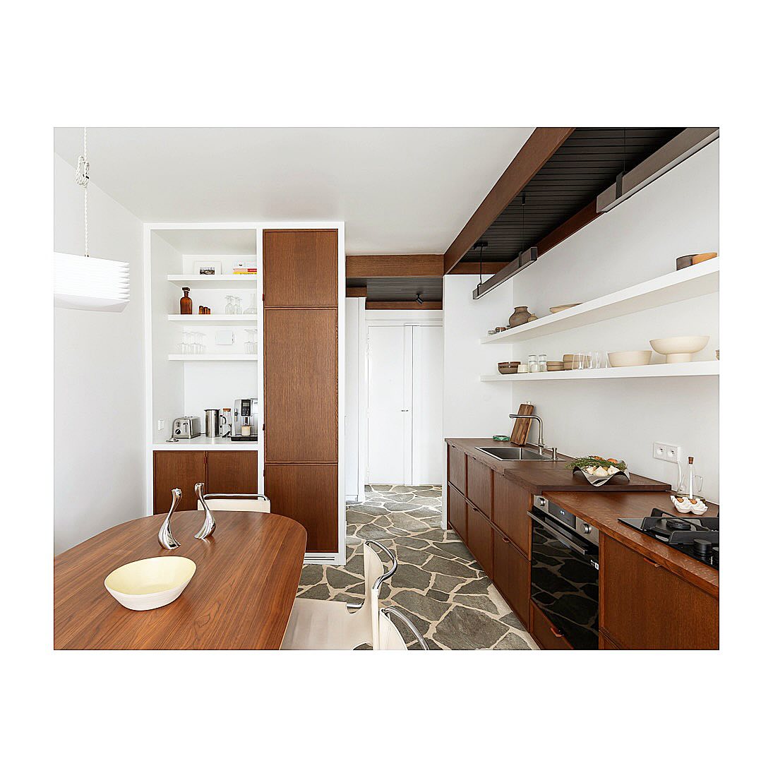 Projet Montreuil - fabrication d’une cuisine sur mesure en bois massif www.costaudrenovation.com
#cuisinebois #rénovationcuisine #renovationcuisine #renovationmaison #renovation #rénovation #rénovationmaison #renovationparis